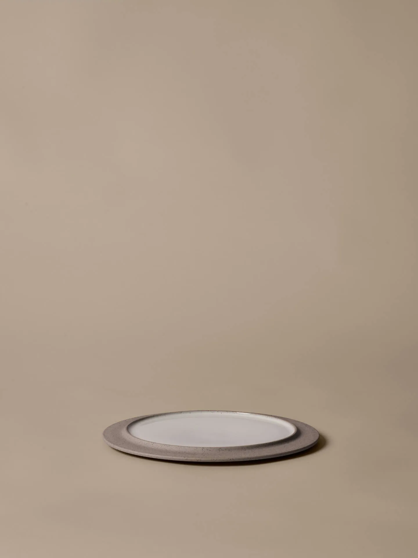 Talerz Sonae 2‑pak

, Grey-white, Ø25 cm Ferm Living