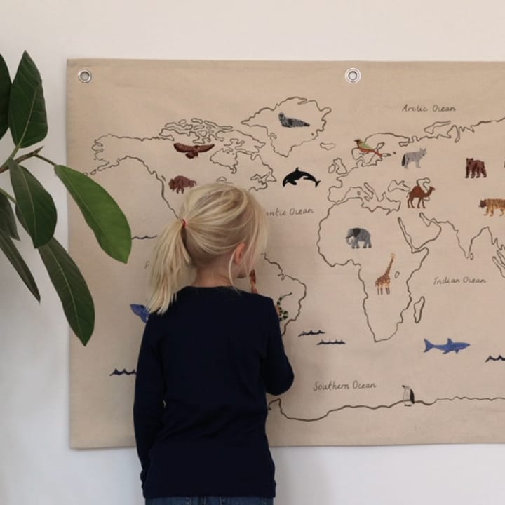 The world - mapa na tkaninie, Złamana biel Ferm Living
