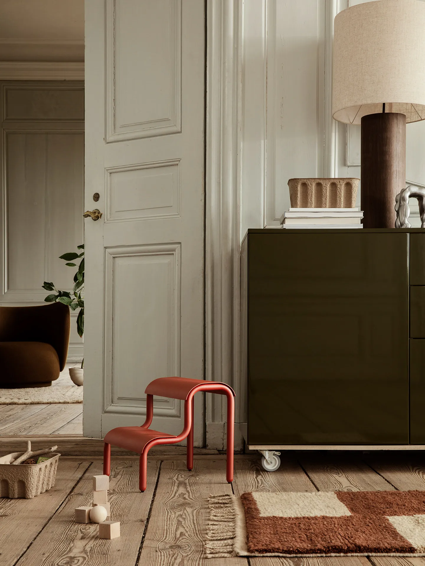 Up step stołek, Poppy Red Ferm Living