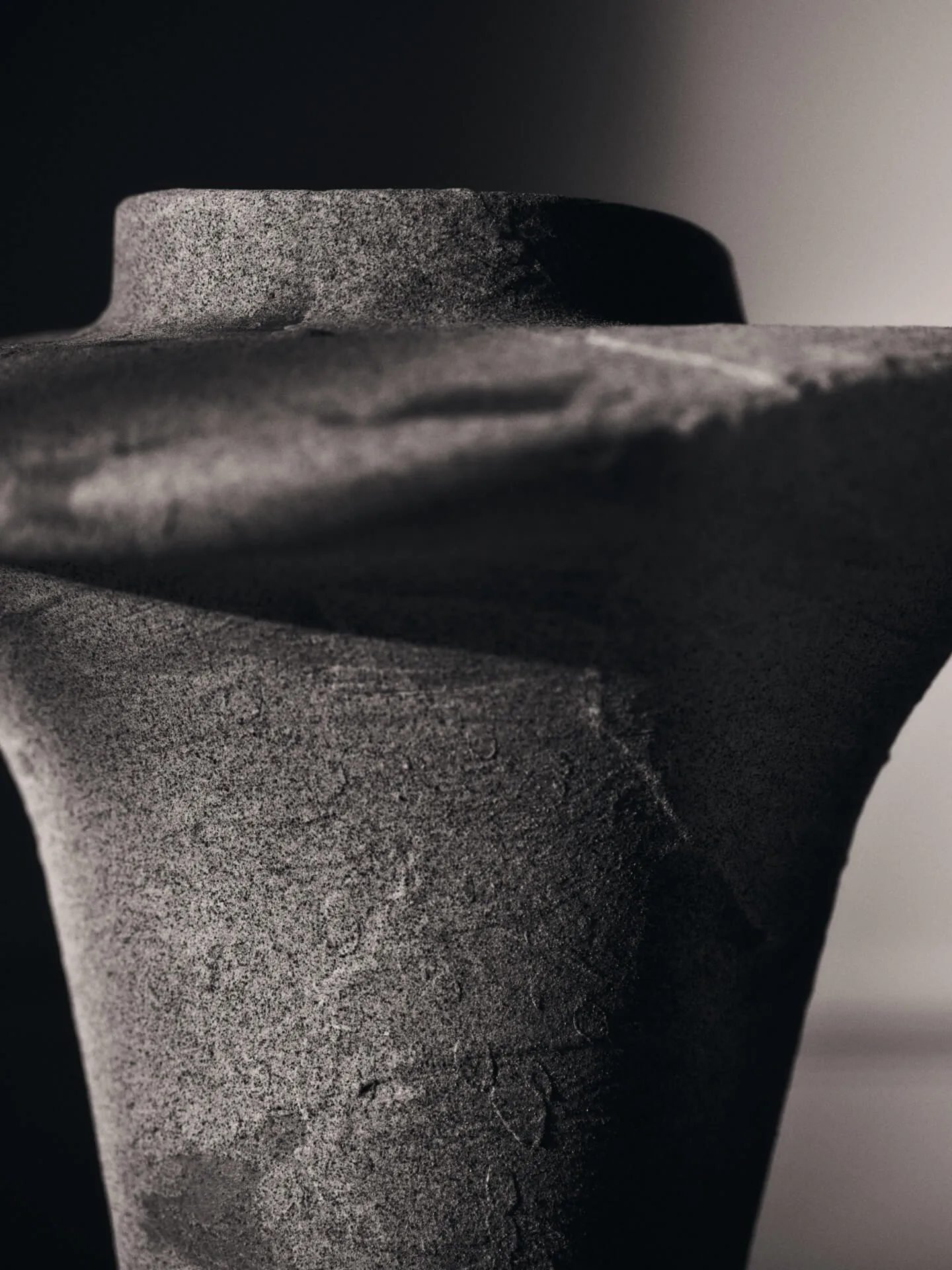 Wazon Evio, Burnt umber, Ø35x53 cm Ferm Living