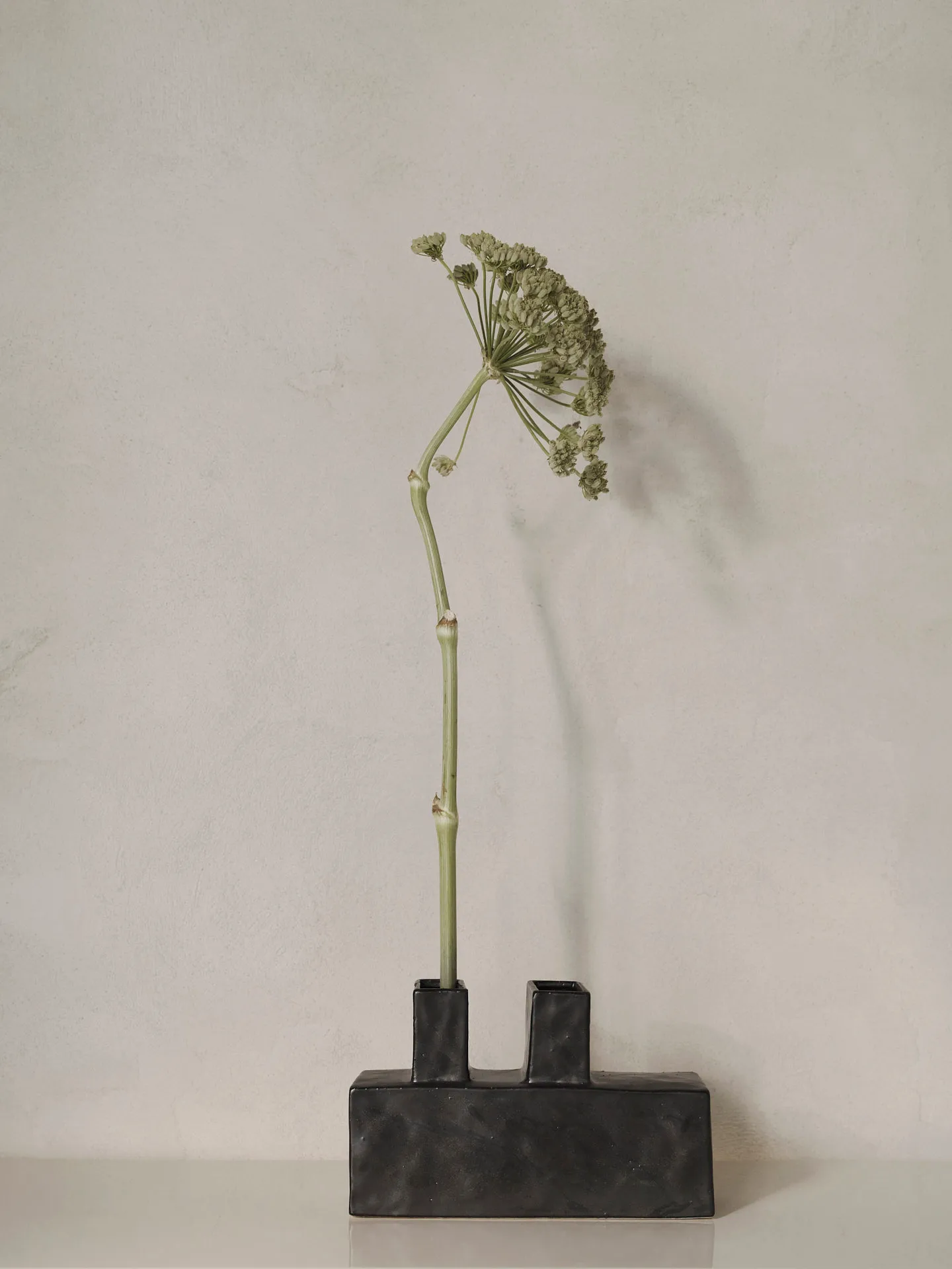 Wazon Koa H17, Black Ferm Living