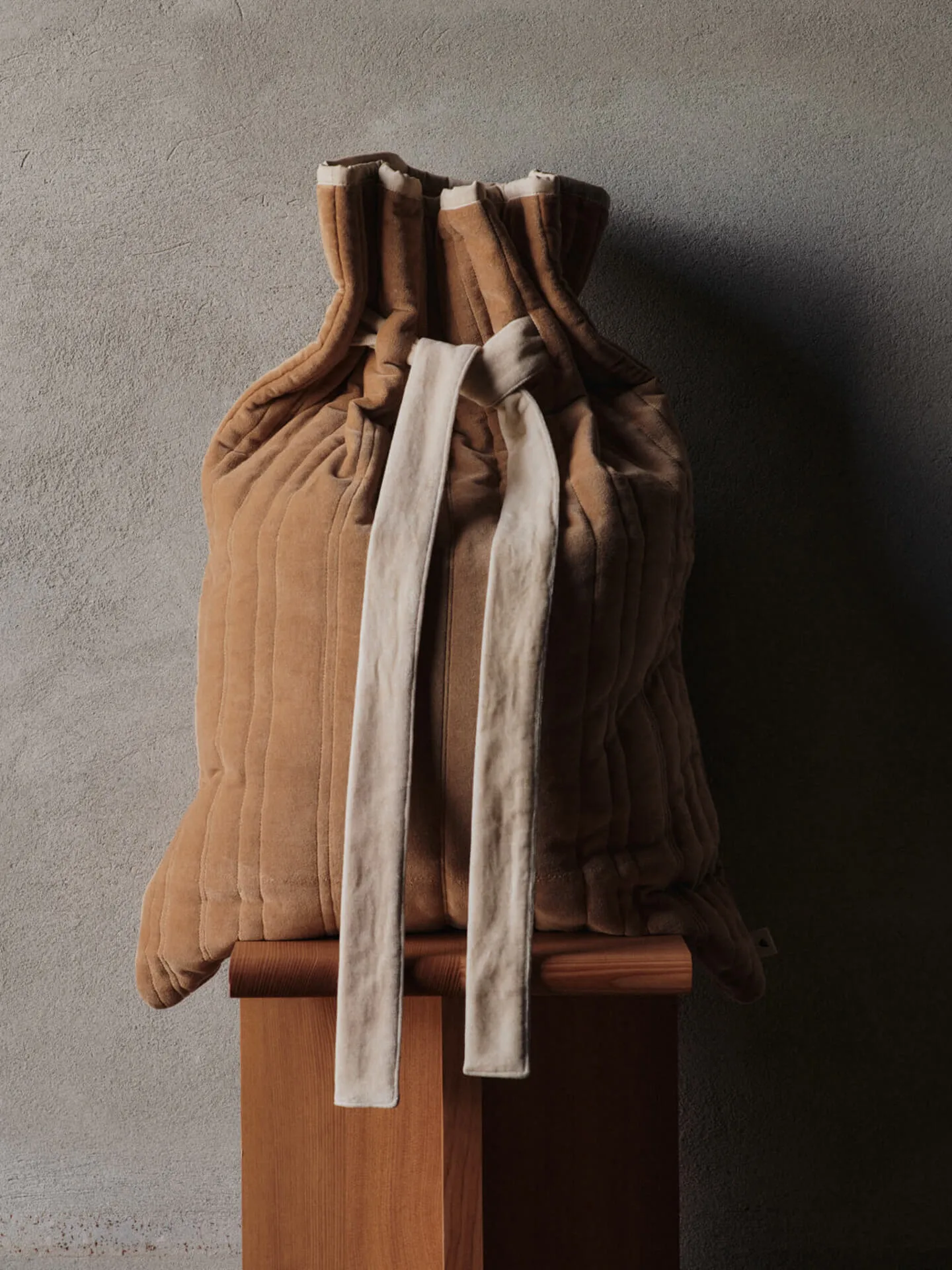 Worek pikowany Vari 50x70 cm, Velvet-tan Ferm Living