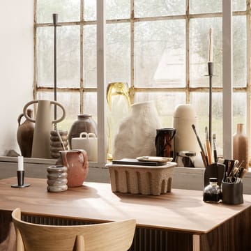 Yama stojak na akcesoria biurowe - Blackened aluminum - Ferm Living