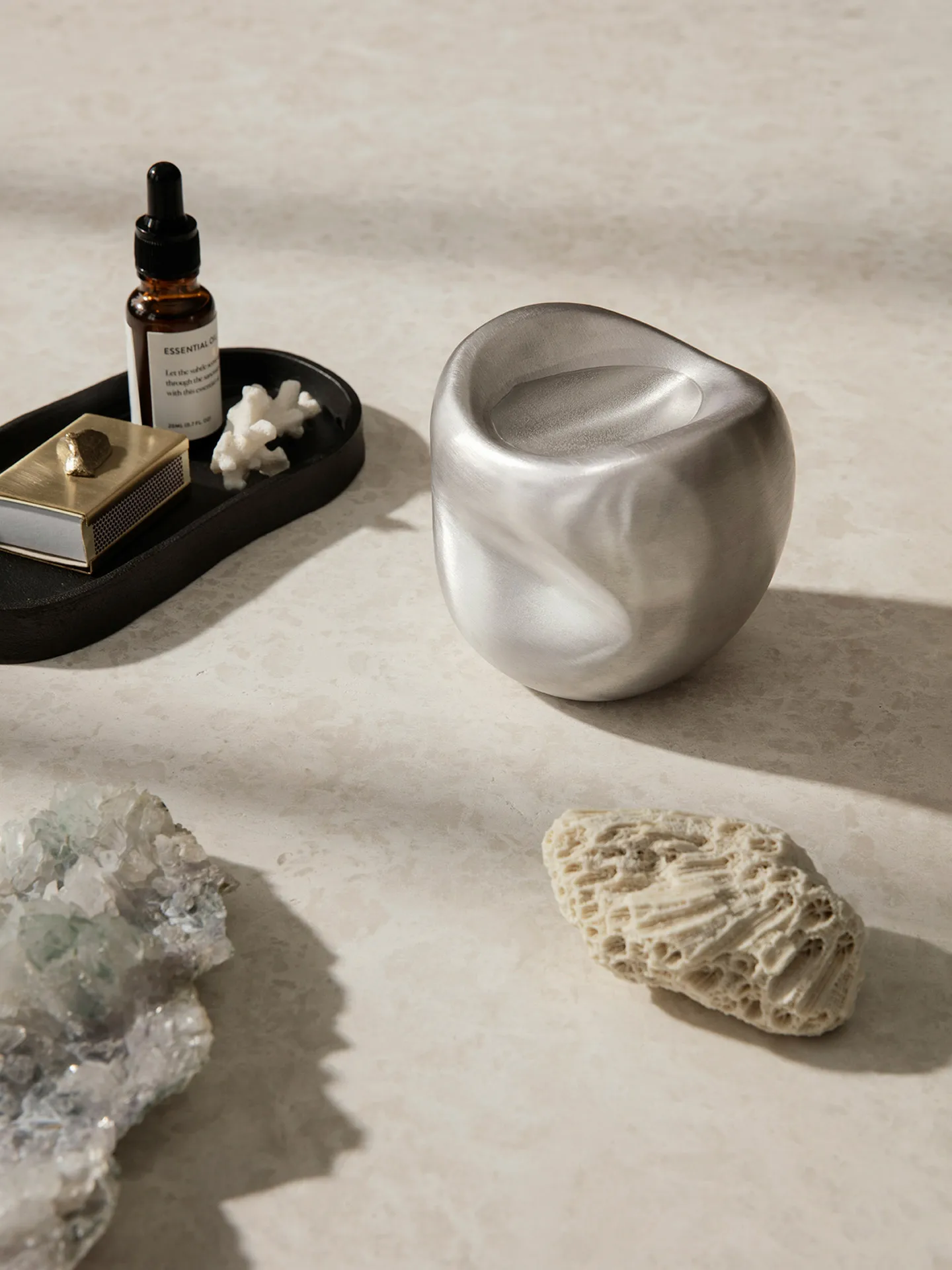 Yama taca owalna 9.5x19 cm, Blackened aluminum Ferm Living