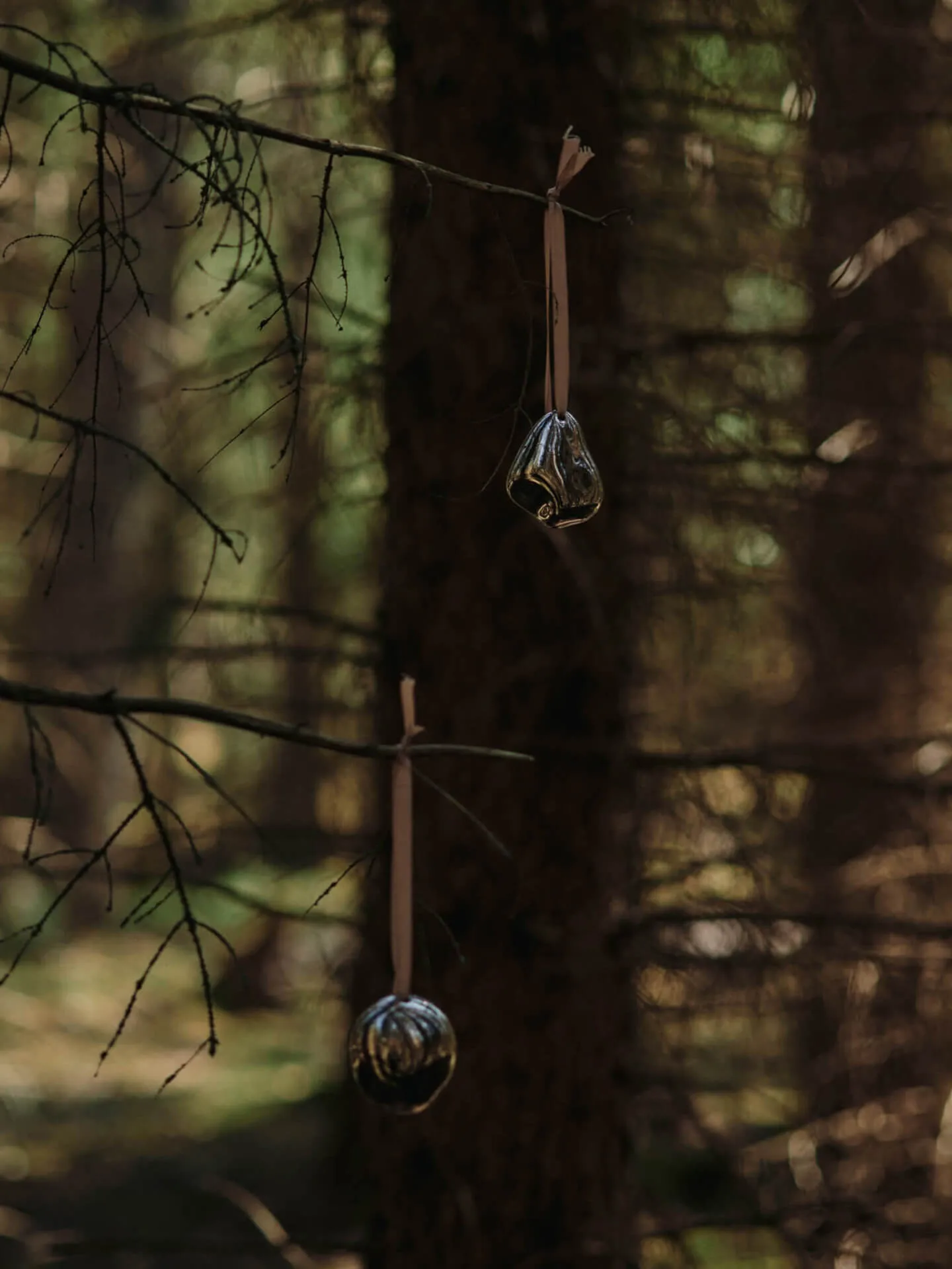 Zawieszka dekoracyjna Bellure 7 cm, 2 części, Srebrny Ferm Living