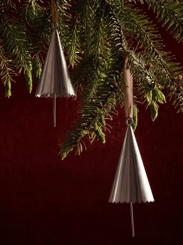 Zawieszka dekoracyjna Cone bell 2-pack - Srebrny - Ferm Living