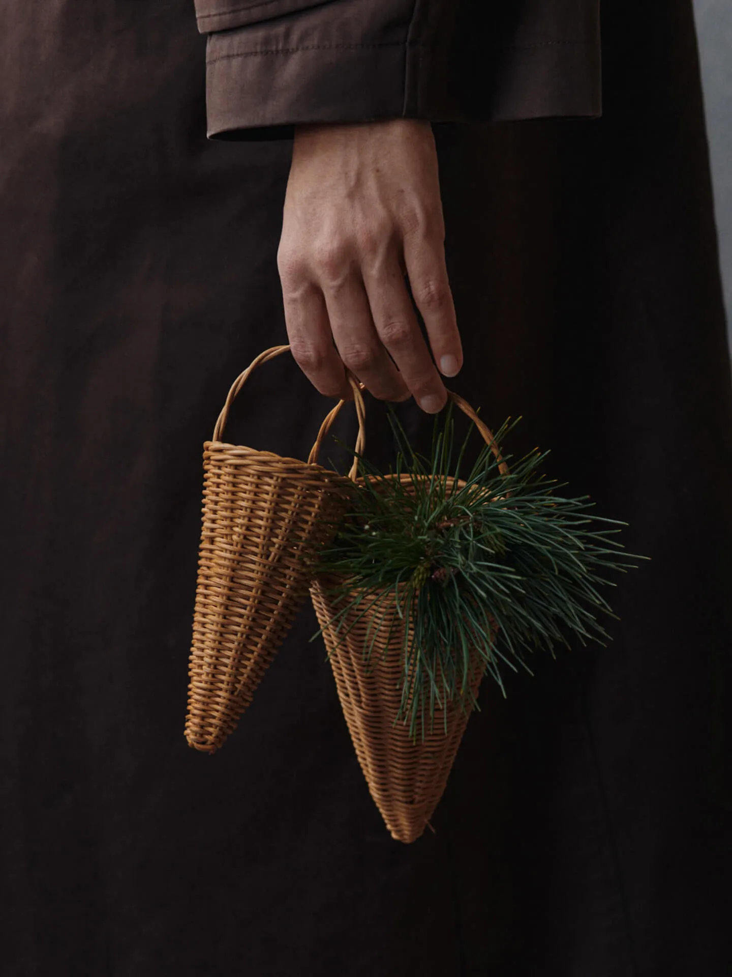 Zawieszka dekoracyjna pleciona stożki, 18 cm, Naturalny Ferm Living