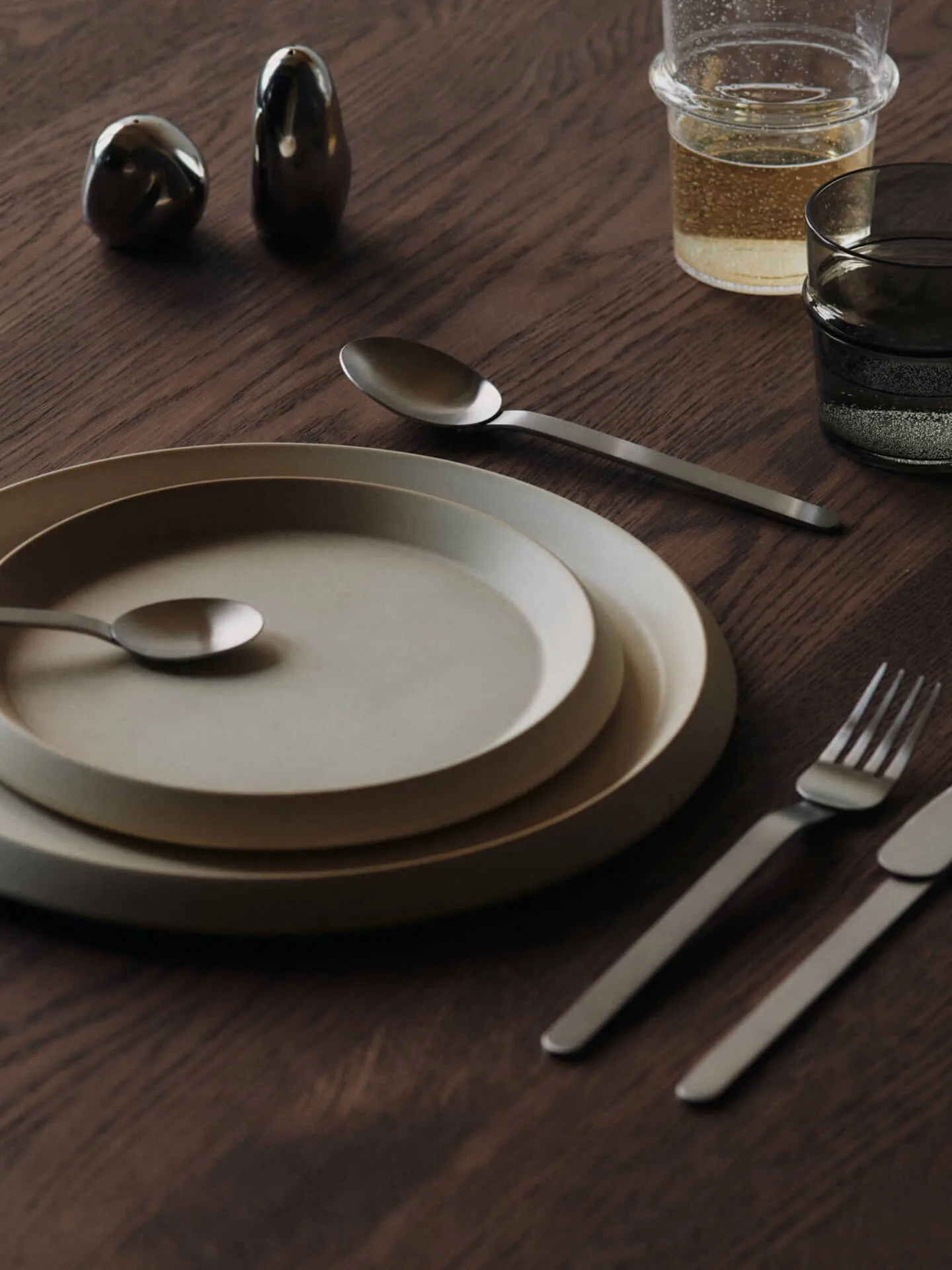 Zestaw sztućców Stelo, 4 częściowy, Stal nierdzewna szczotkowana Ferm Living