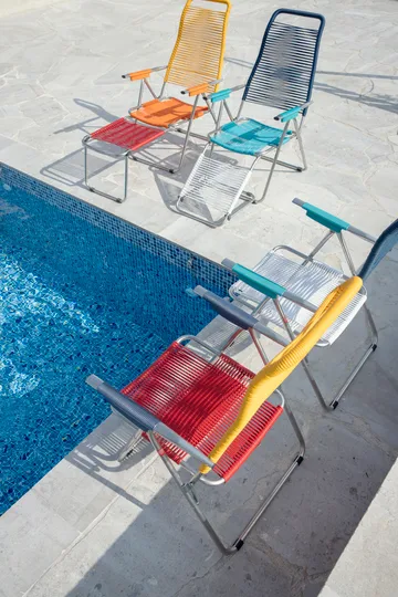 Leżak Spaghetti z podnóżkiem - Multi-niebieski - Fiam