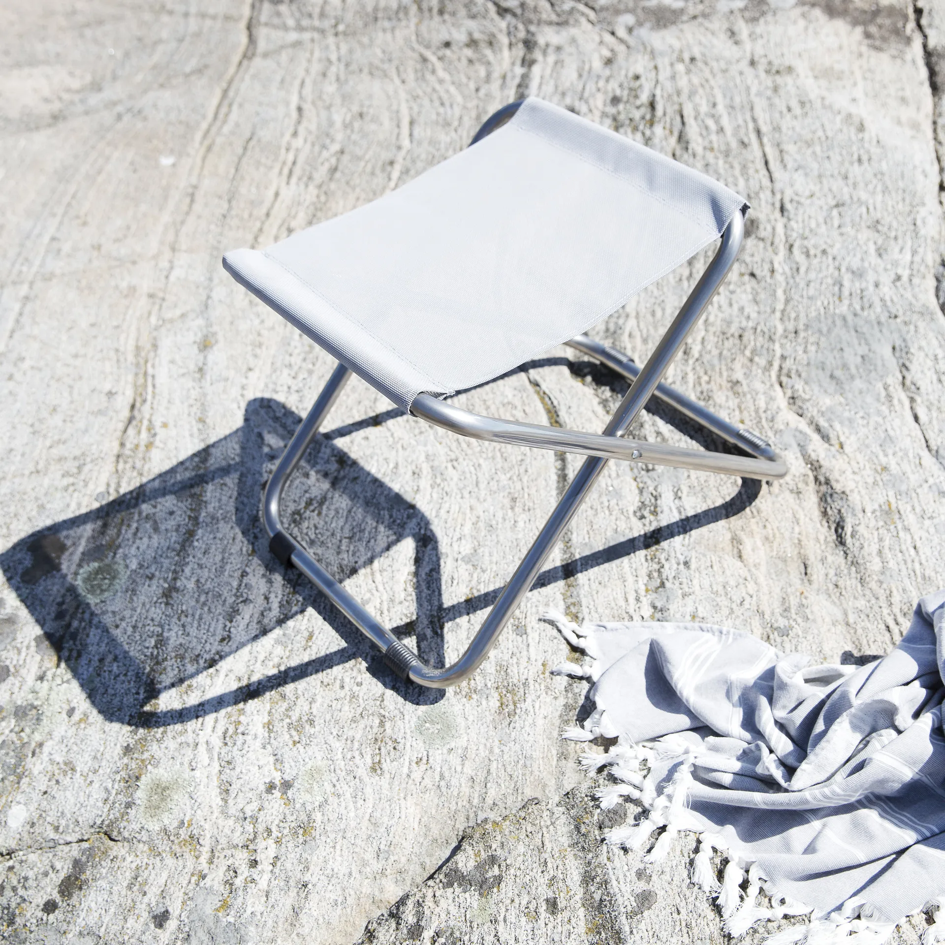 Stołek Chico, Zielony szałwiowy-statyw aluminiowy Fiam