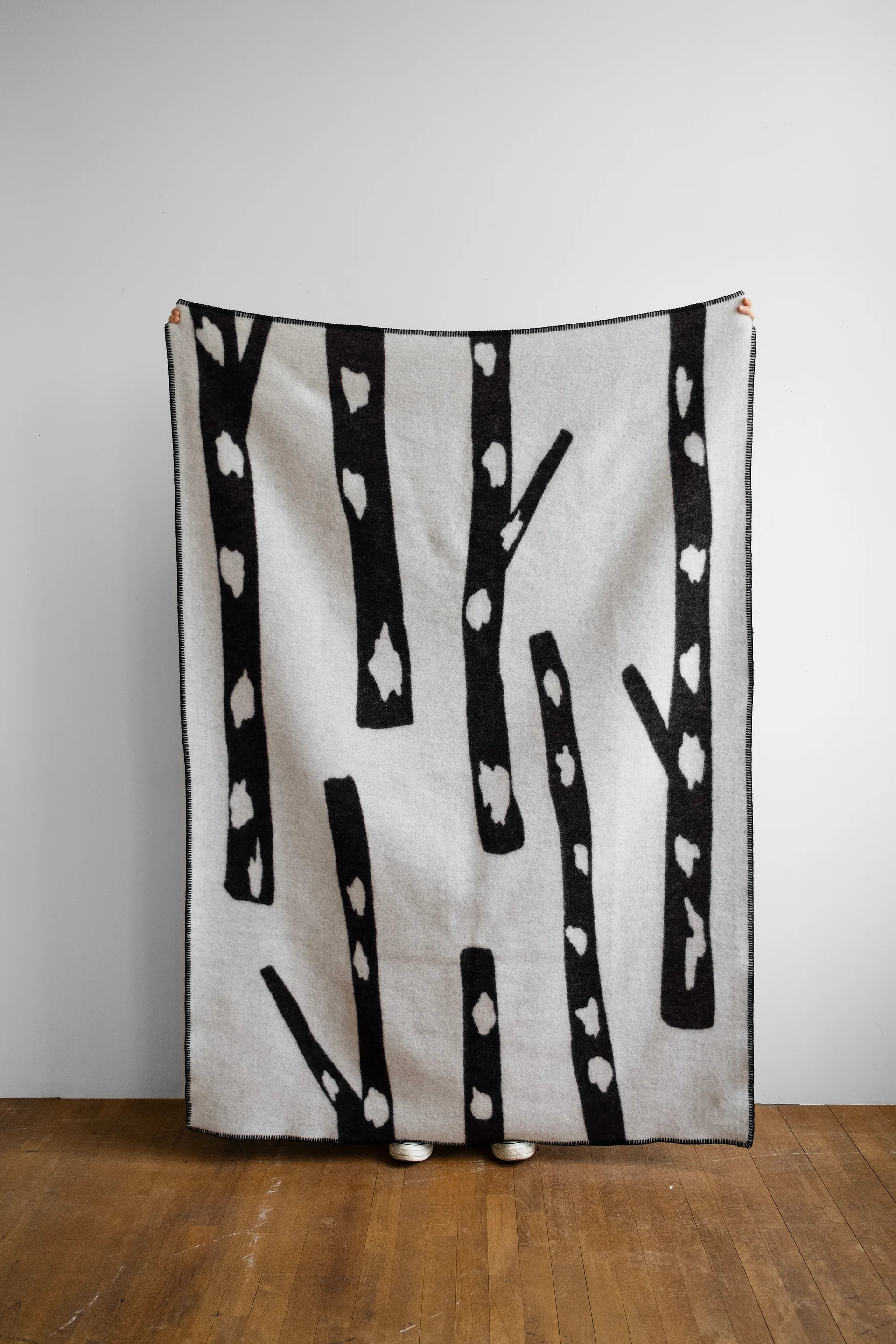 Koc Birch 130x180 cm, Black-white Fine Little Day
