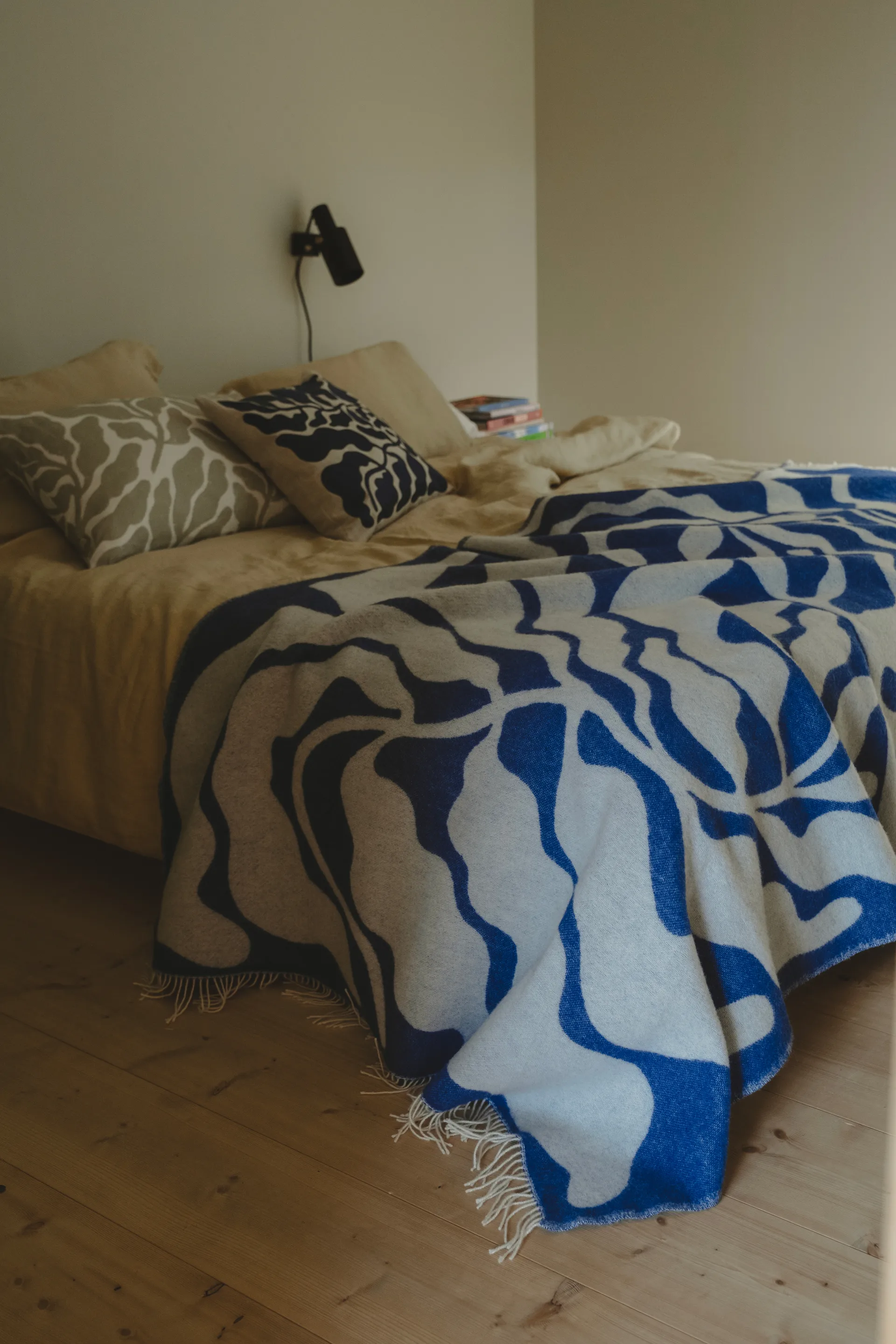 Koc Leaves 130x220 cm, Blue-white Fine Little Day