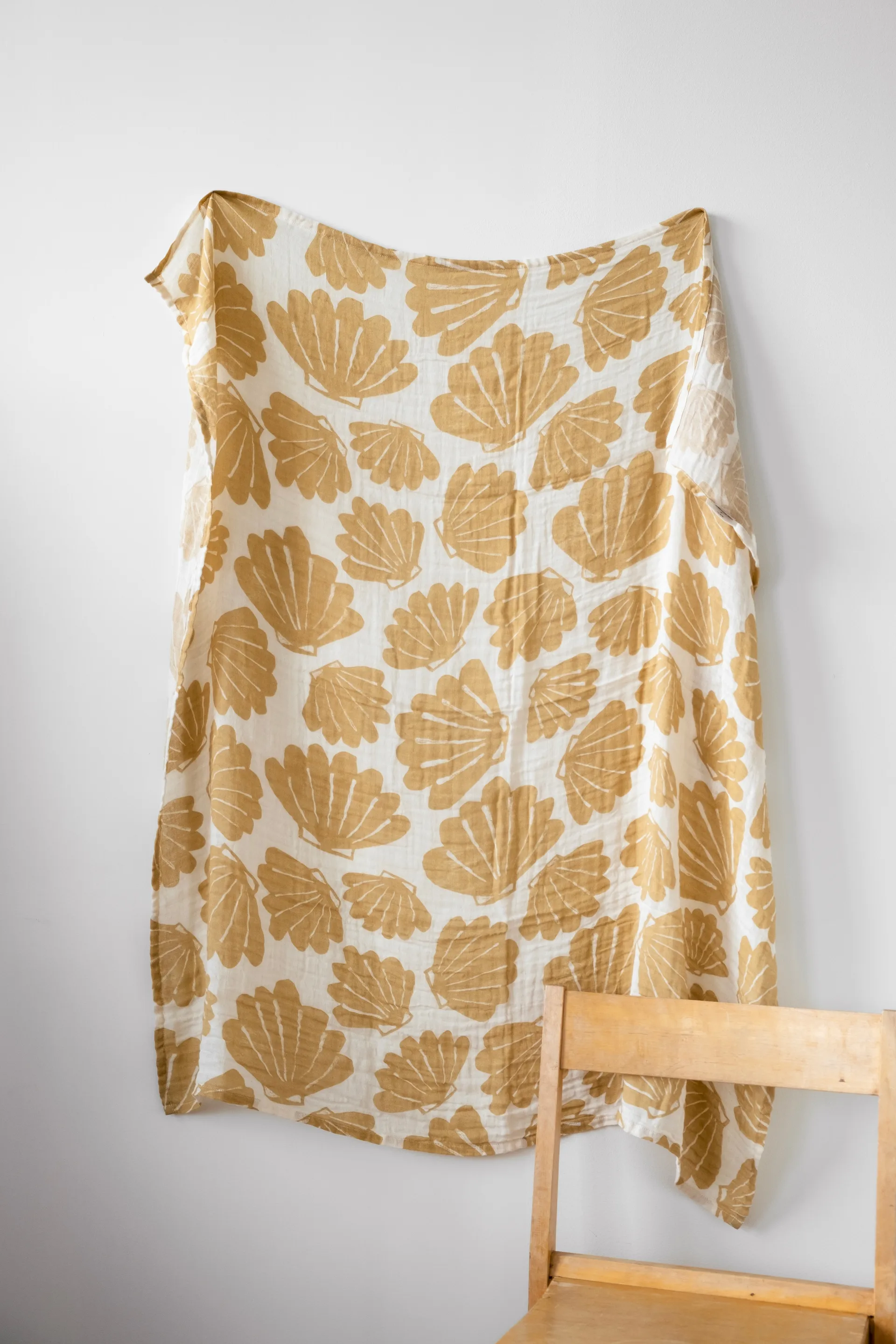 Koc muślinowy Snäcka 120x120 cm, Sand Fine Little Day