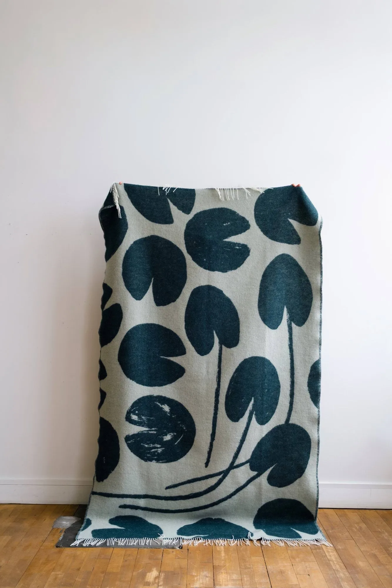 Koc Water lilies 130x220 cm, Zielony Fine Little Day