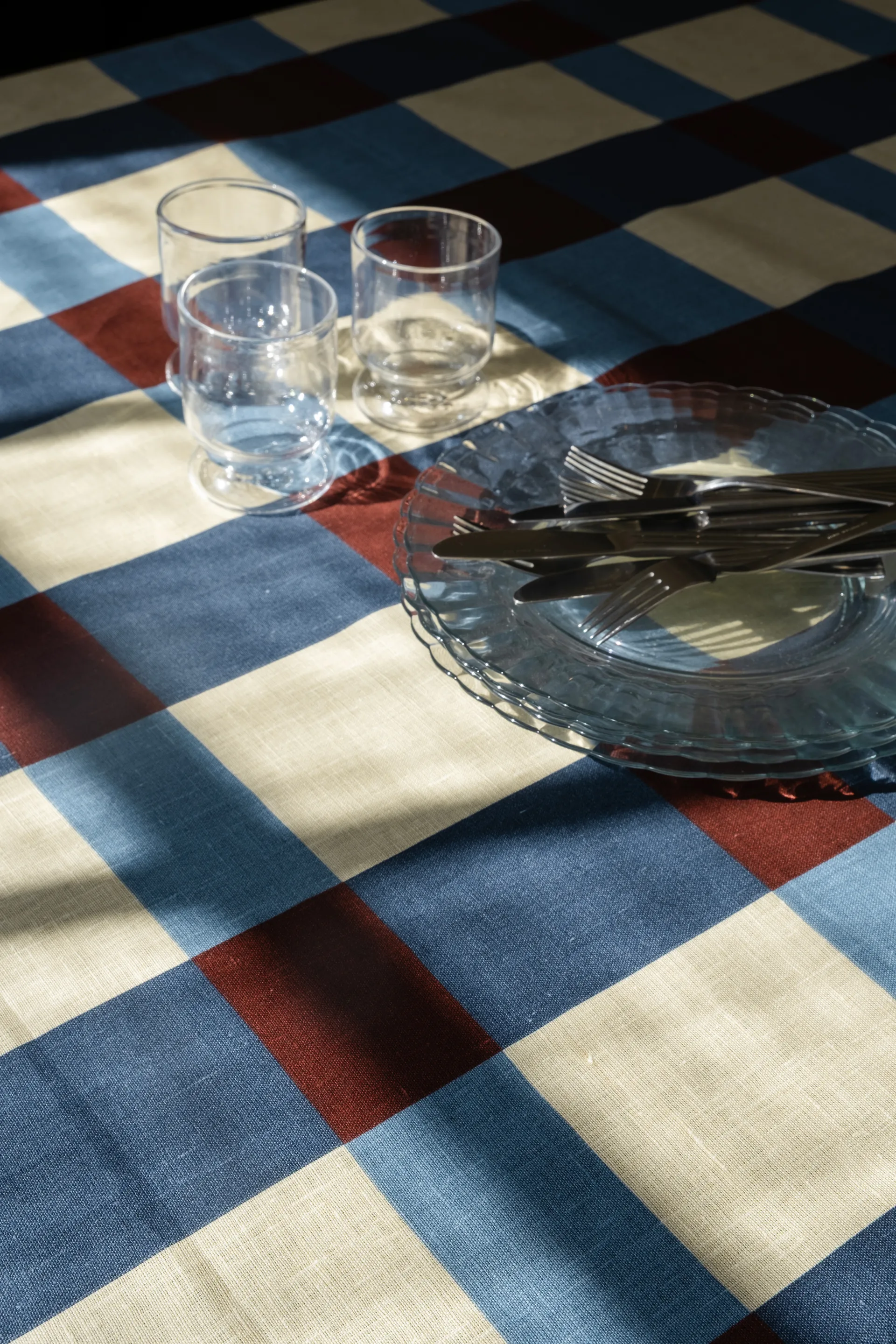 Obrus Fält 149x250 cm, Plum Fine Little Day