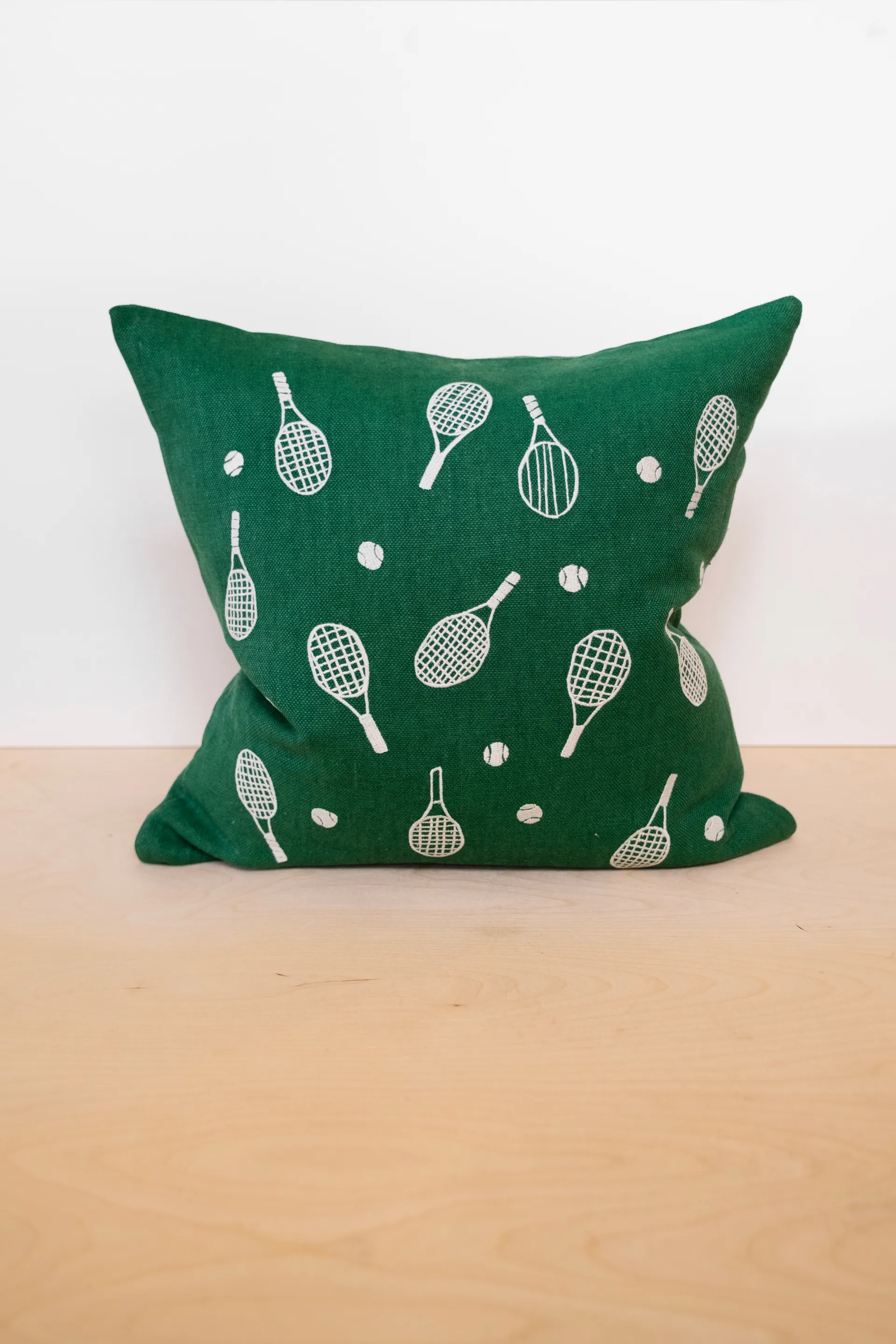 Pokrowiec na poduszkę Tennisracket 48x48 cm, Green Fine Little Day