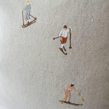 Poszewka na poduszkę Skiers 48x48 cm - Naturalna - Fine Little Day