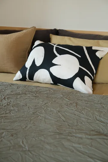 Poszewka na poduszkę Water lilies 48x68 cm - Północny błękit-biały - Fine Little Day