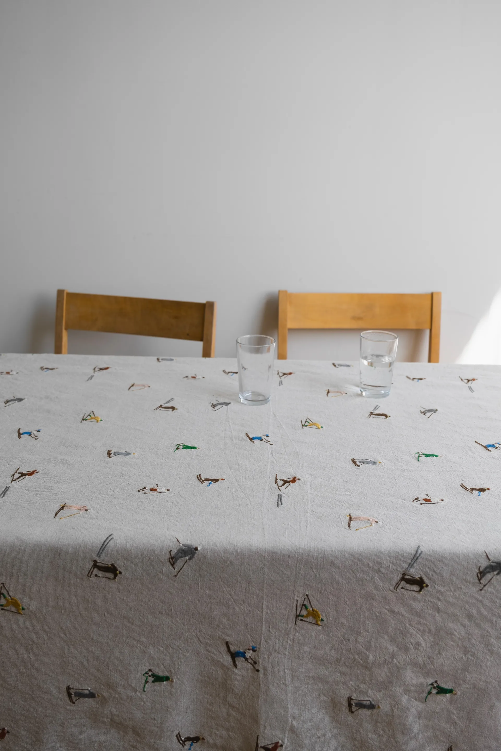 Skiers obrus 147x250 cm, Naturalny Fine Little Day