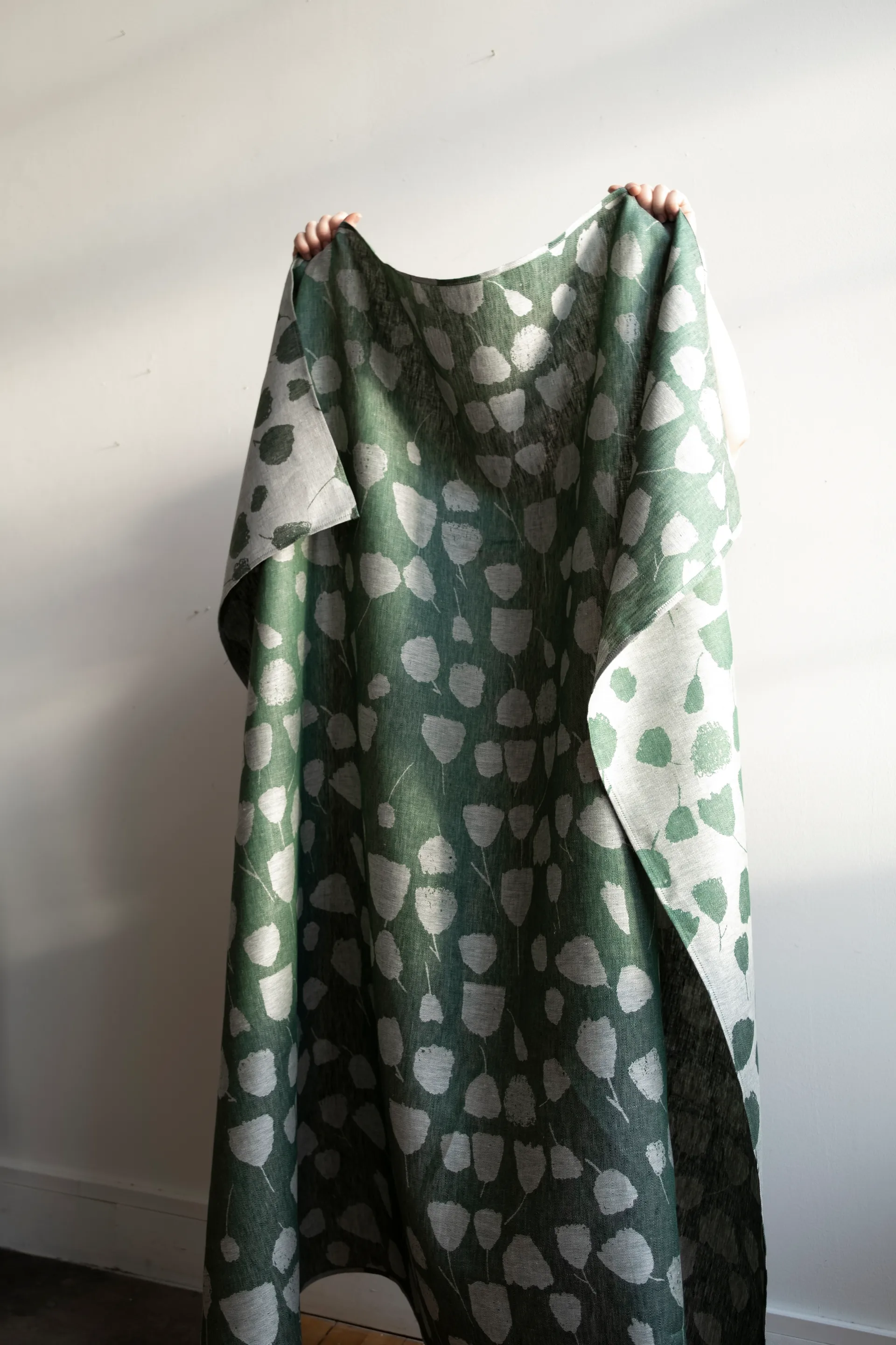 Tkanina Bouquet, Zielony-off-white Fine Little Day