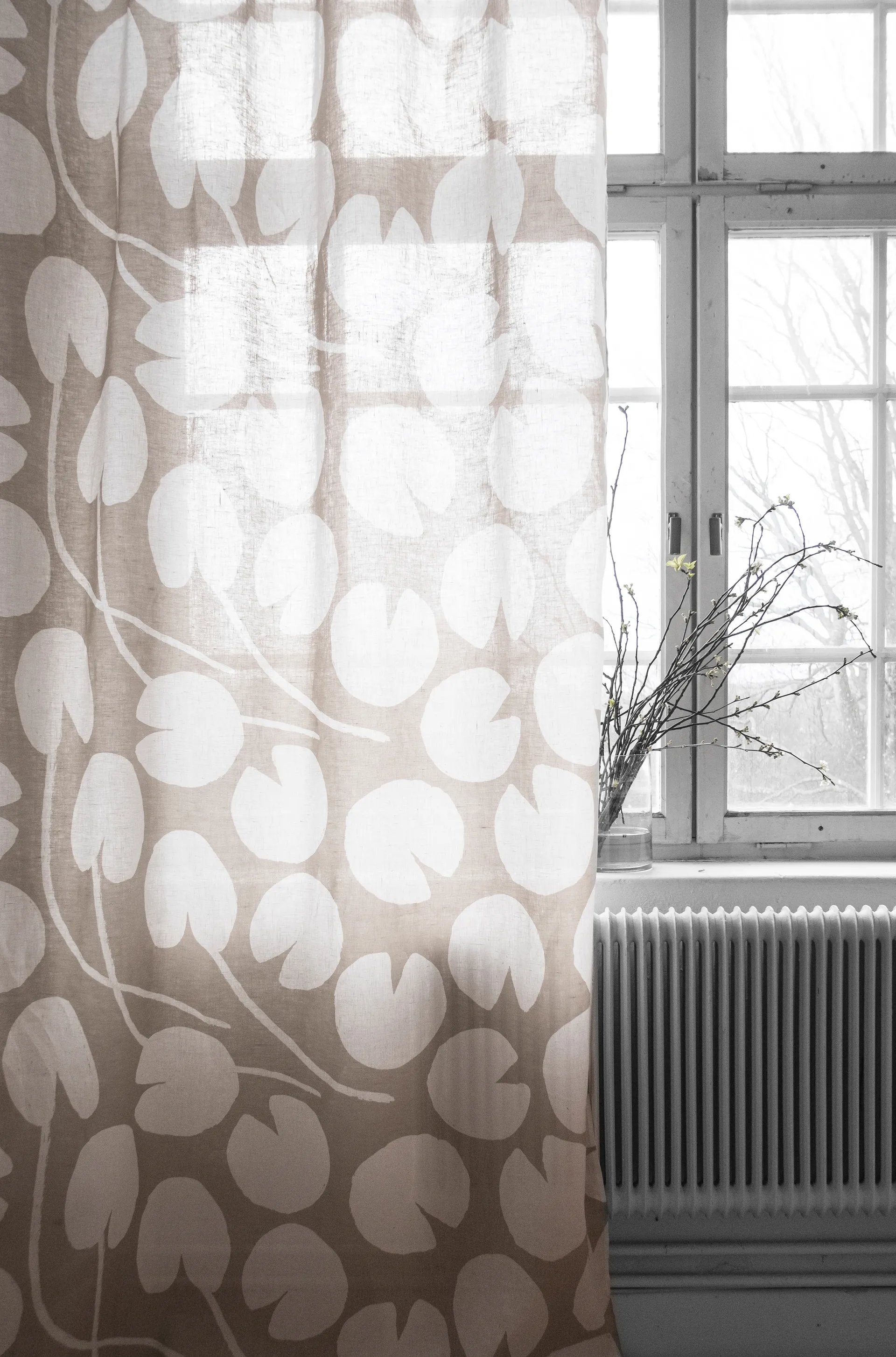 Tkanina Water lilies, Sand-vit Fine Little Day