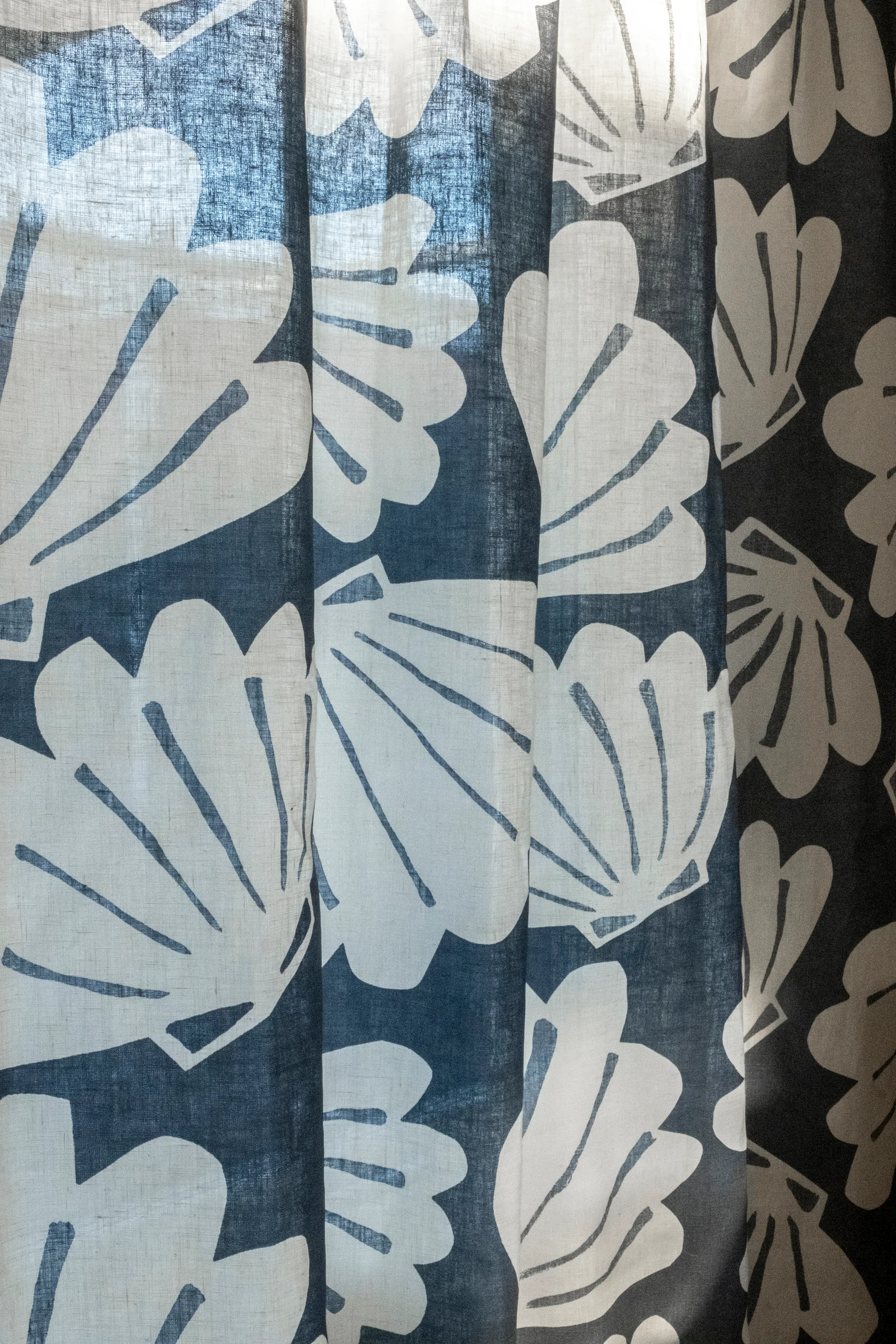 Zasłona z motywem muszli 145x250, Niebieski Fine Little Day