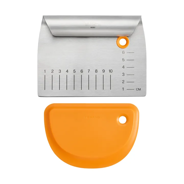Functional Form skrobka do ciasta - Metal-silikon, 2 części - Fiskars