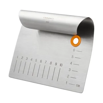 Functional Form skrobka do ciasta - Metal-silikon, 2 części - Fiskars