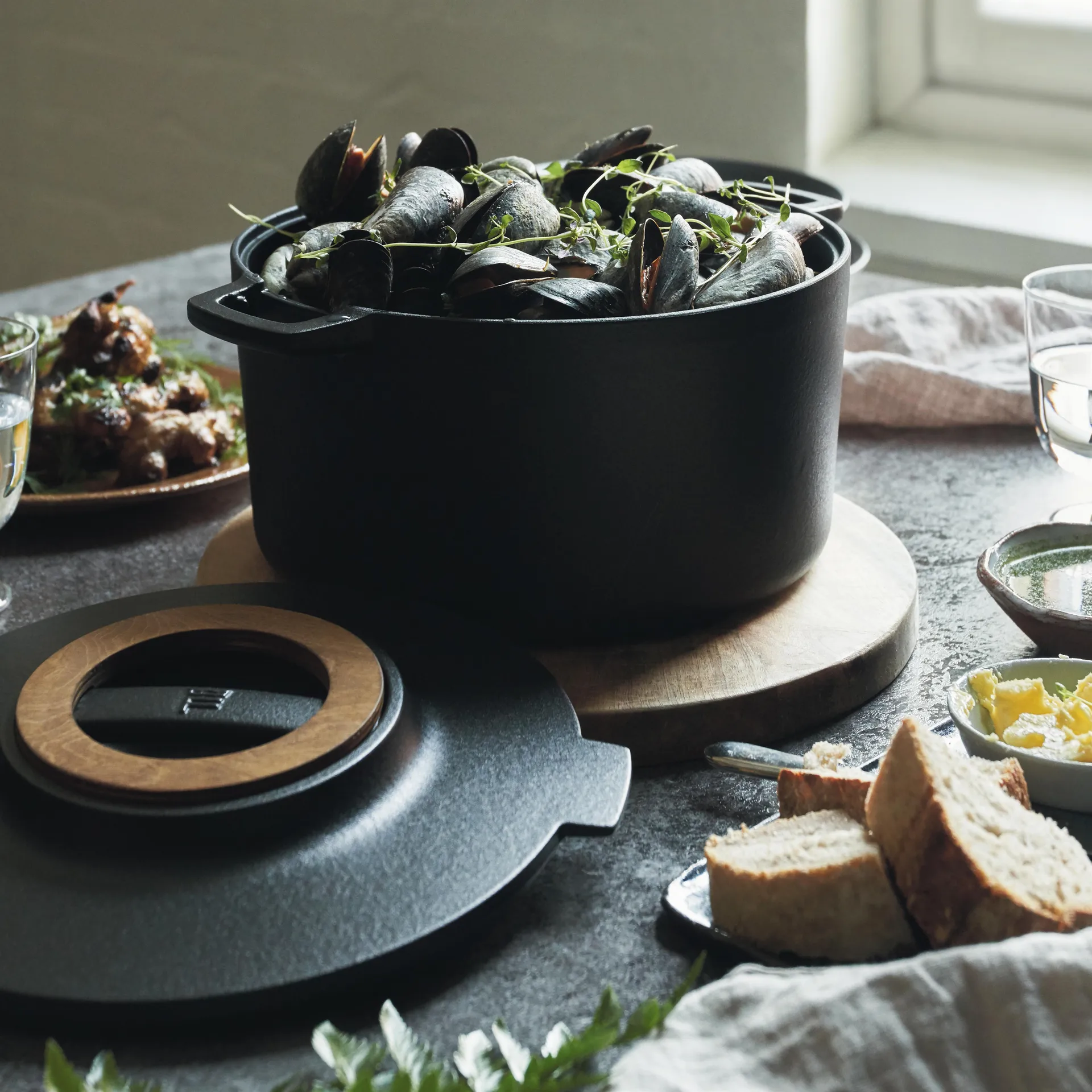 Garnek żeliwny Norden, 6 l Fiskars