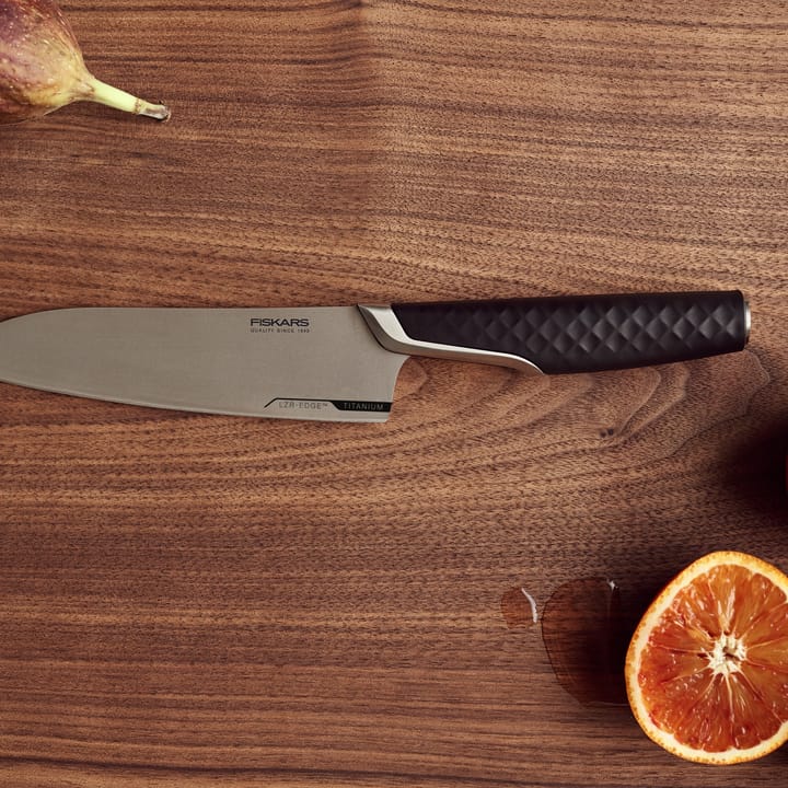 Tytanowy nóż szefa kuchni 16 cm, Czarny Fiskars