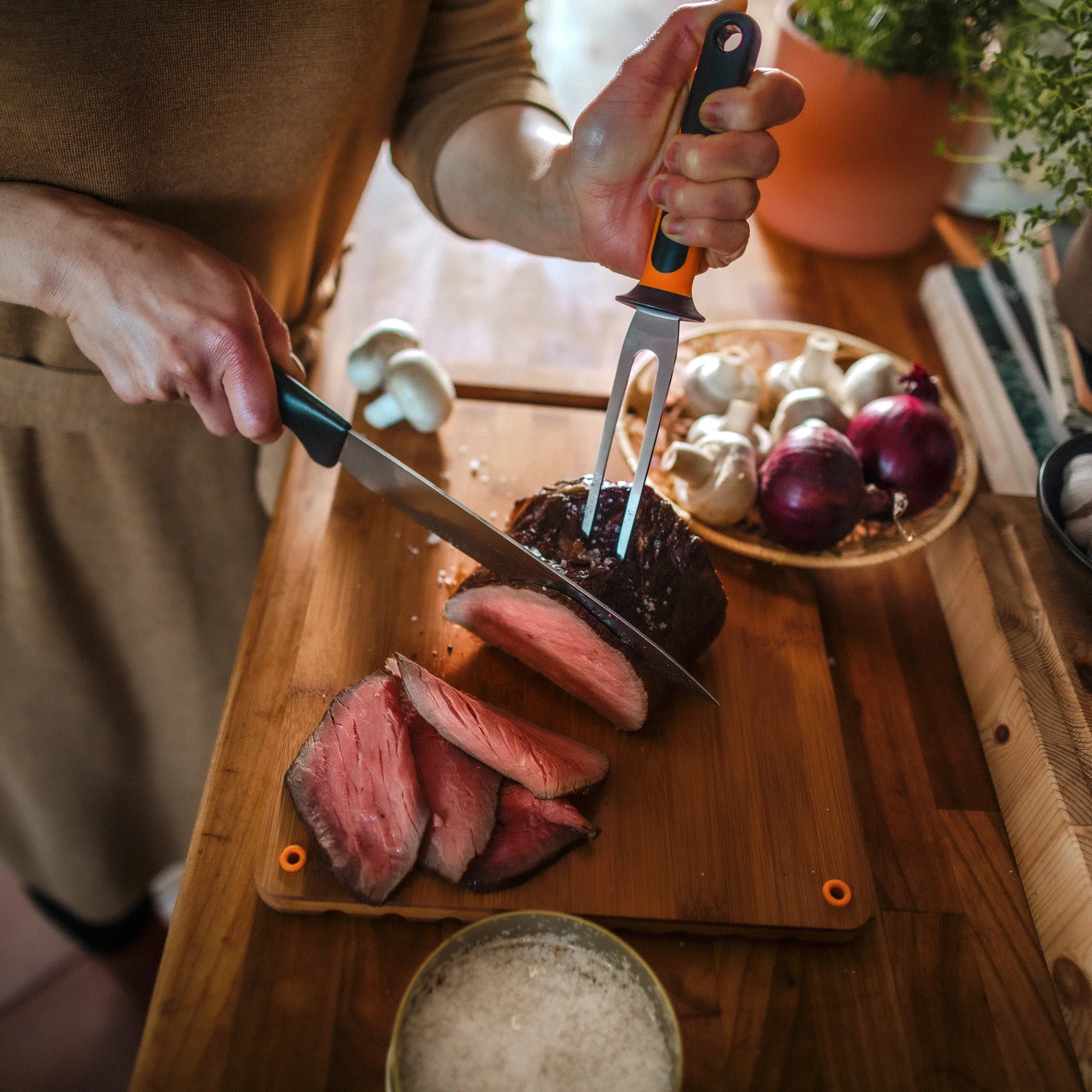 Widelec Functional Form, 28 cm Fiskars