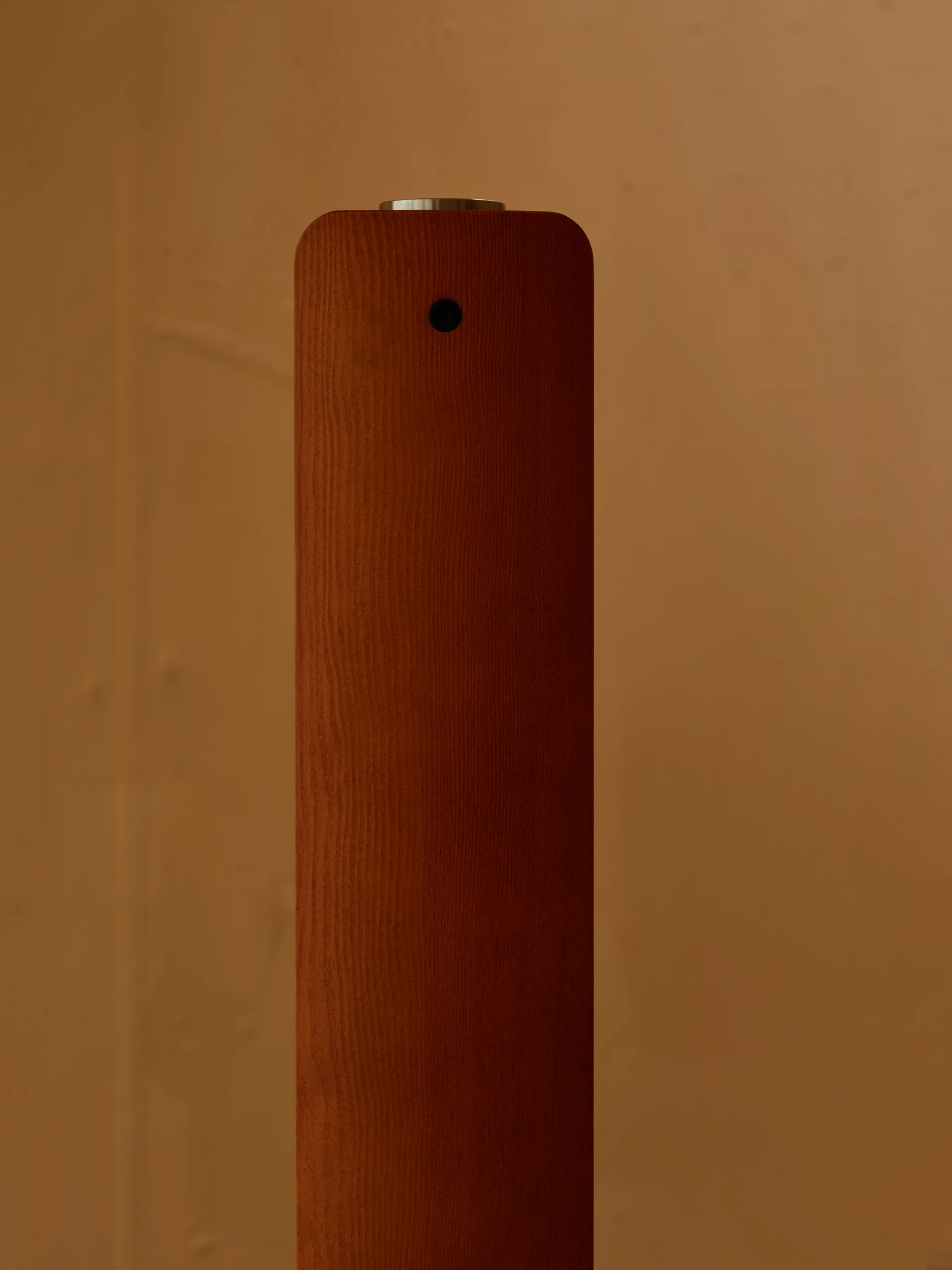 Lampa podłogowa Seki-han 226 cm, Metal popielato-czarny poddany obróbce cieplnej Flos