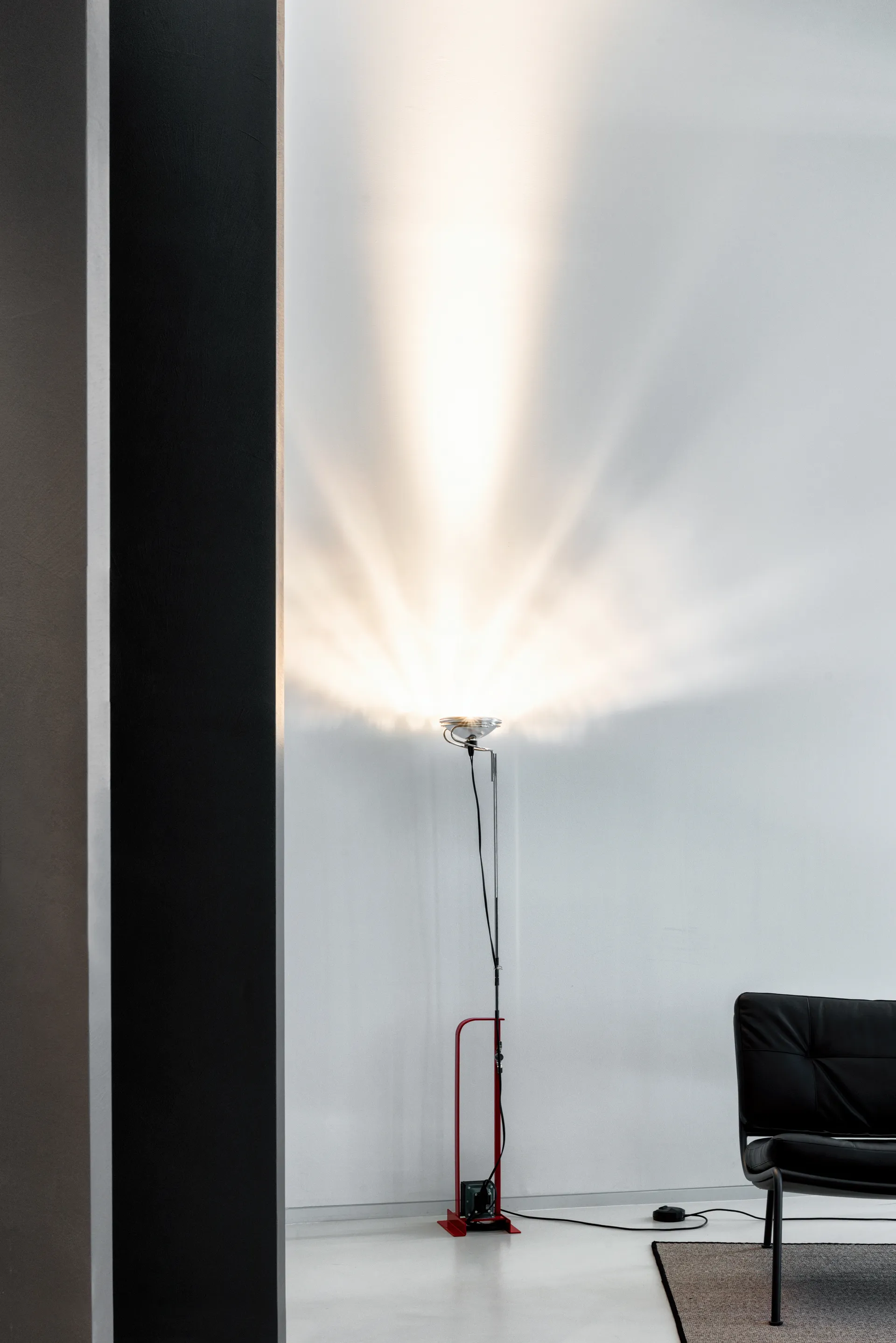 Lampa podłogowa Toio Led - Czerwona (EU),  Flos