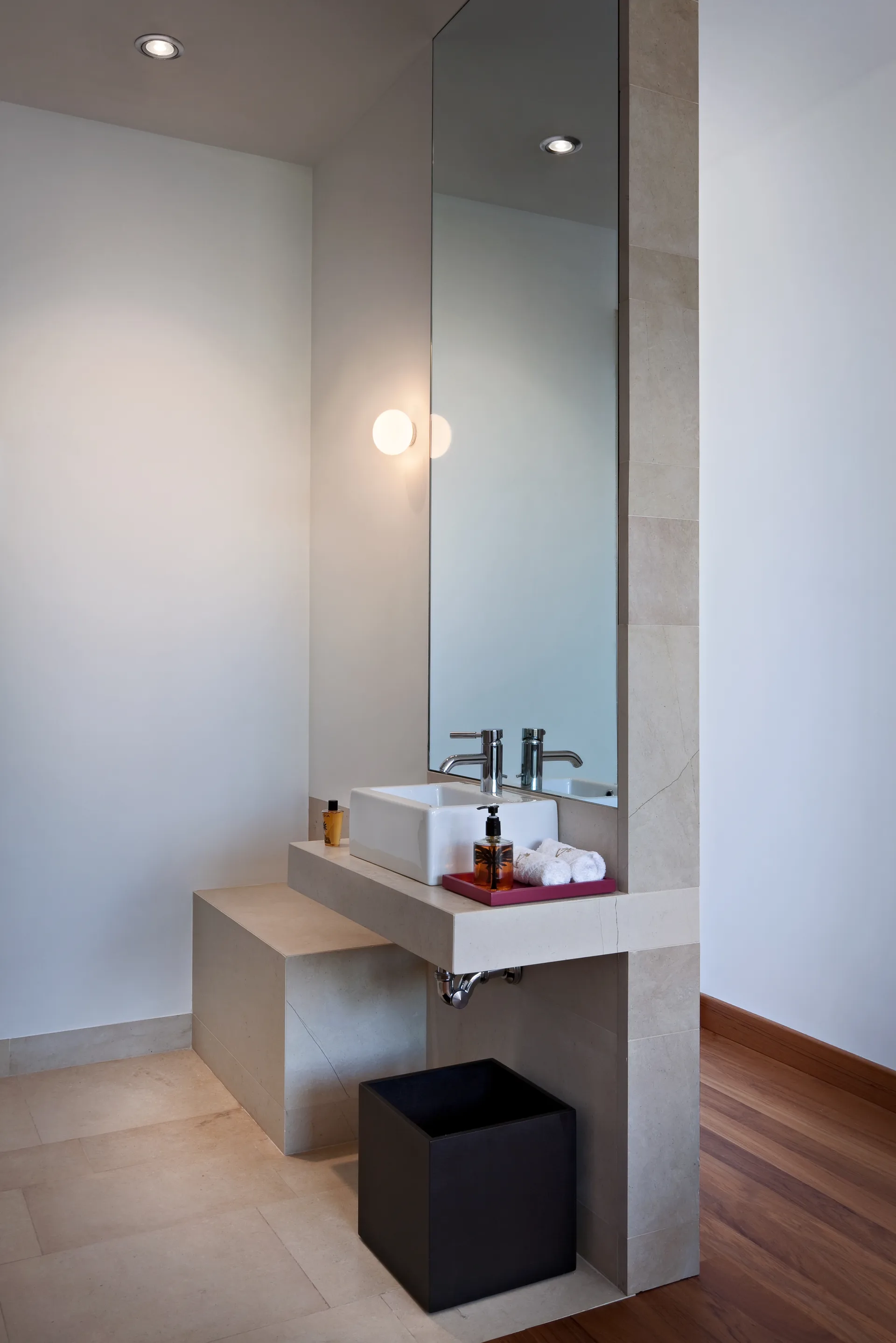 Lampa ścienna i sufitowa Mini Glo-Ball CW do montażu na lustrze, Biały Flos