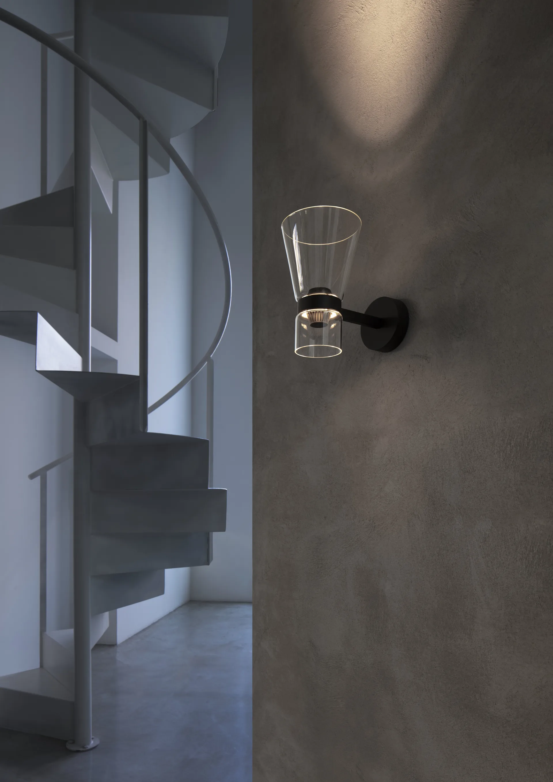 Lampa ścienna Nocturne Cone - Czarna,  Flos