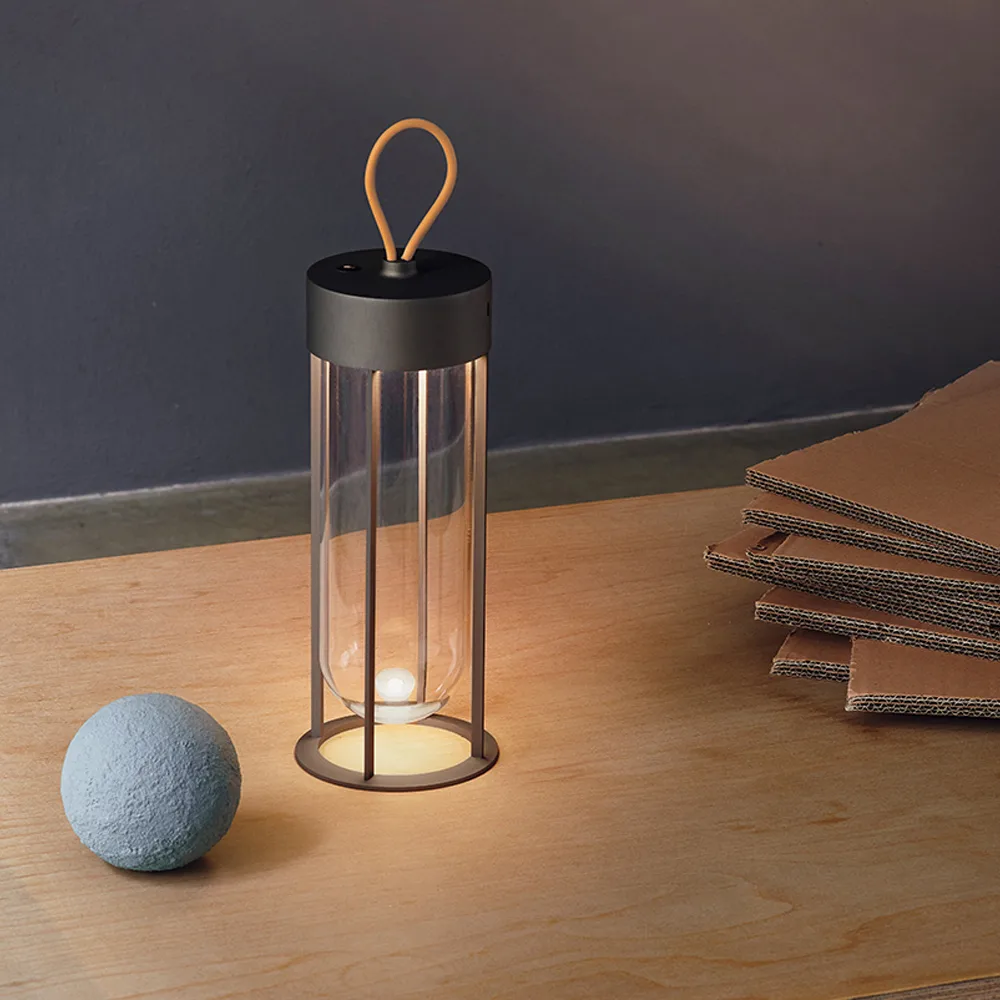 Lampa stołowa In Vitro, Black, 2700 kelvin Flos