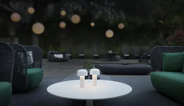 Lampa stołowa przenośna Bellhop - White, IP54 (wewnątrz/na zewnątrz) - Flos