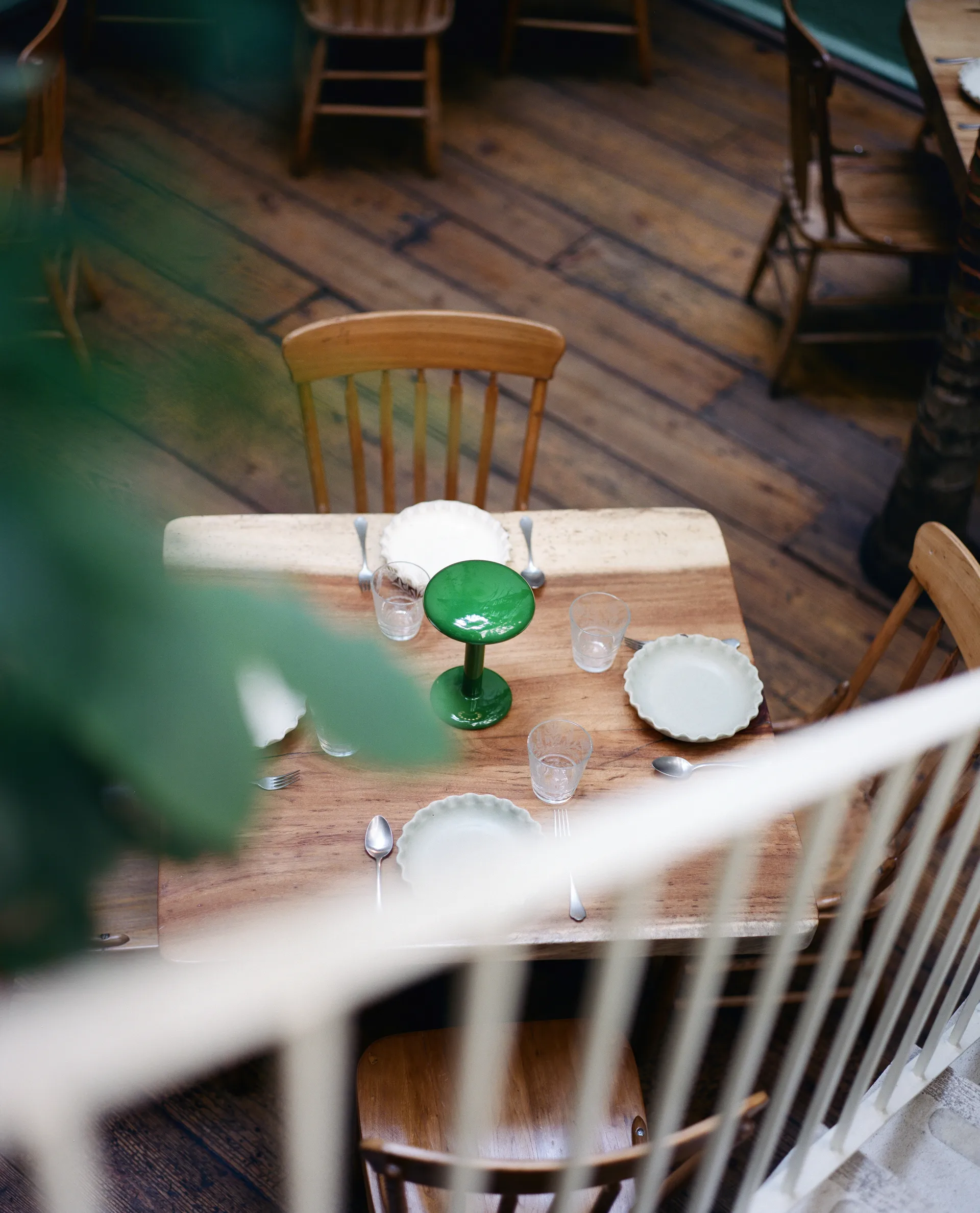 Przenośna lampa stołowa Gustave Residential, Lacquered green Flos