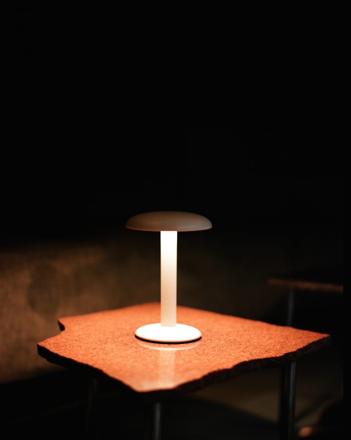 Przenośna lampa stołowa Gustave Residential, Matte white Flos