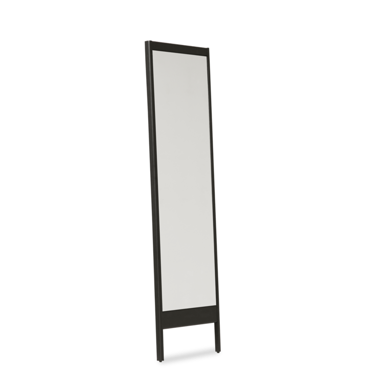 Lustro A Line, Black Form & Refine