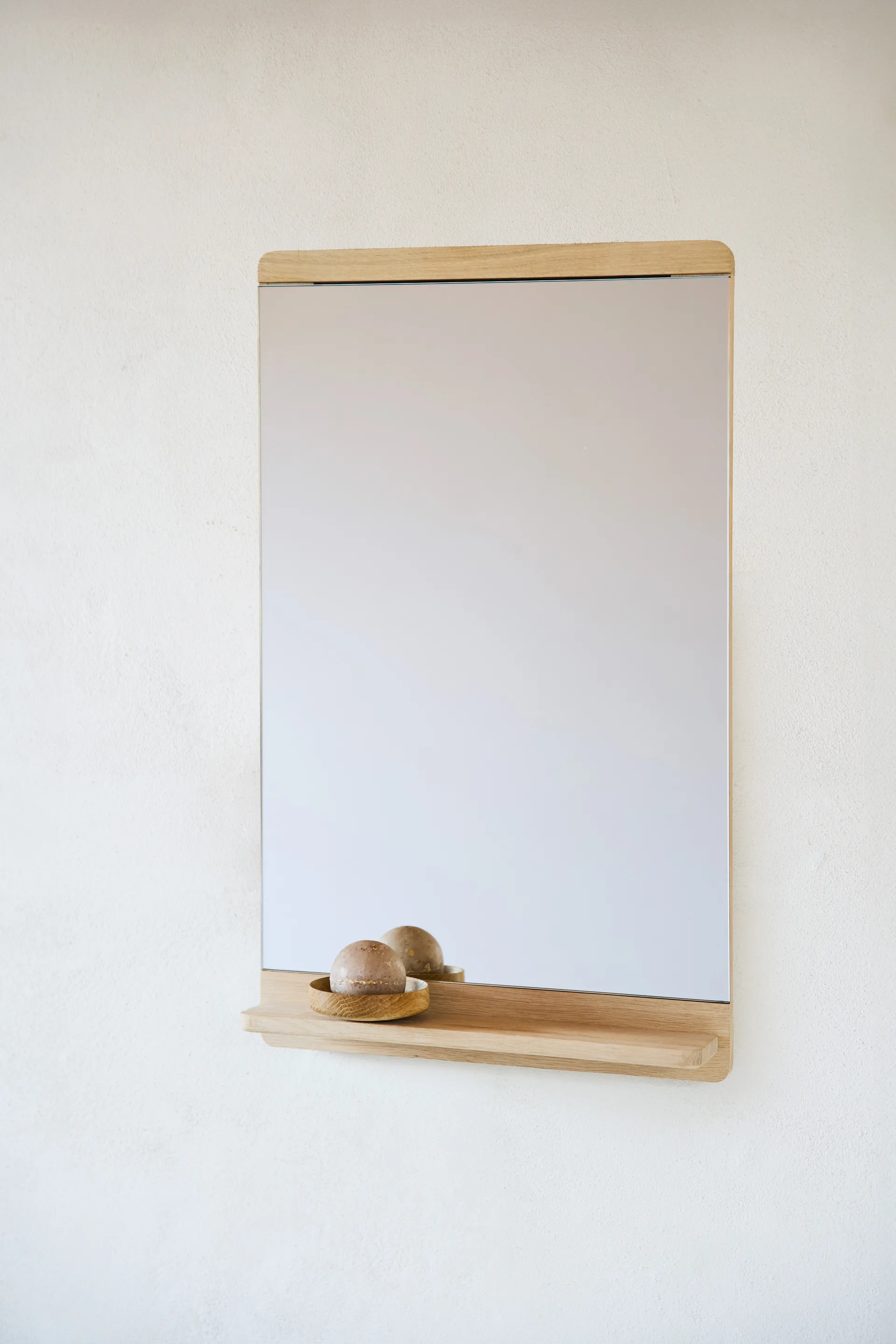 Lustro Rim 40x68 cm, Biała dąb Form & Refine