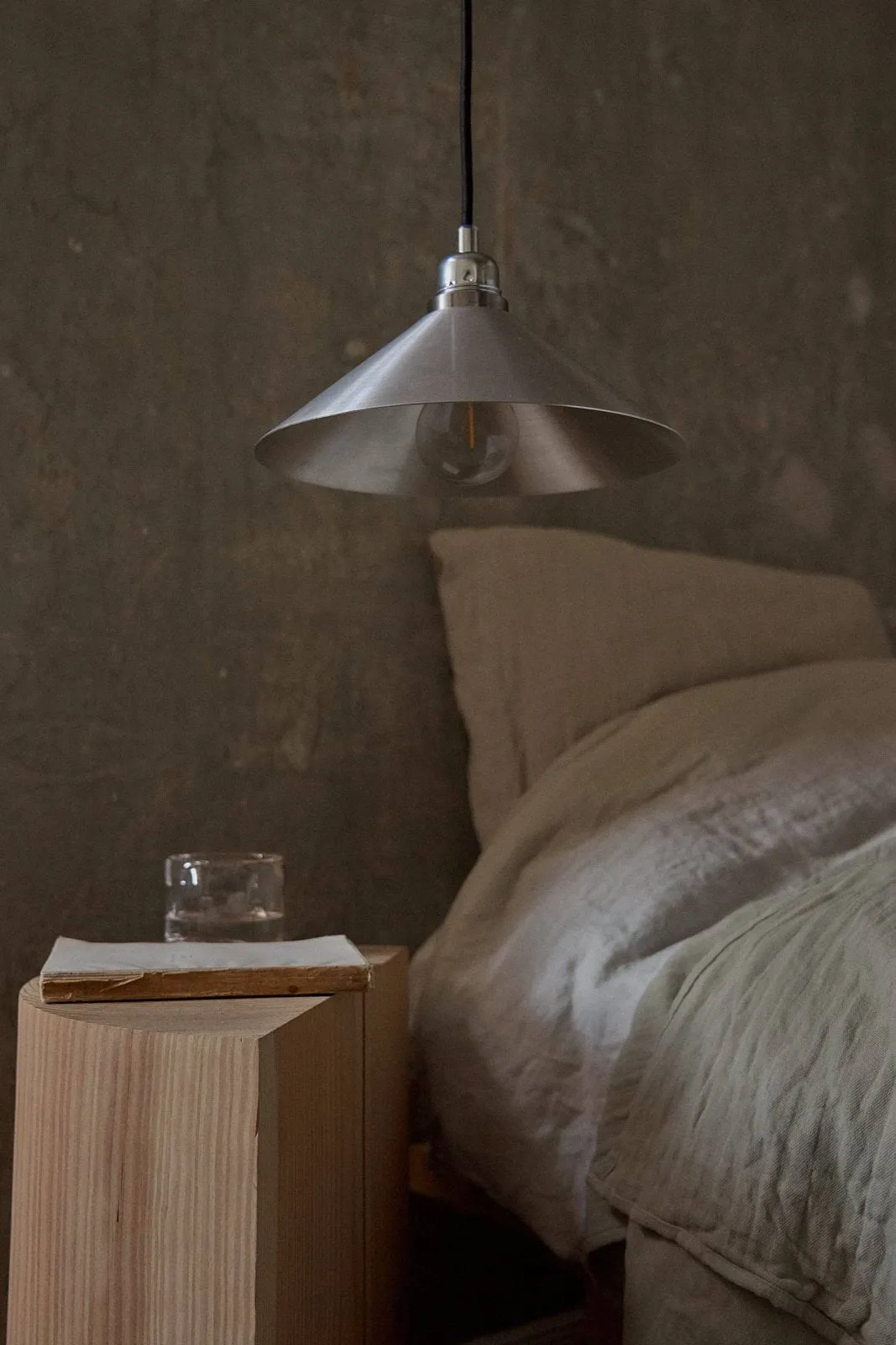 Lampa wisząca Cone Shade, Aluminium, small, Ø25 cm FRAMA