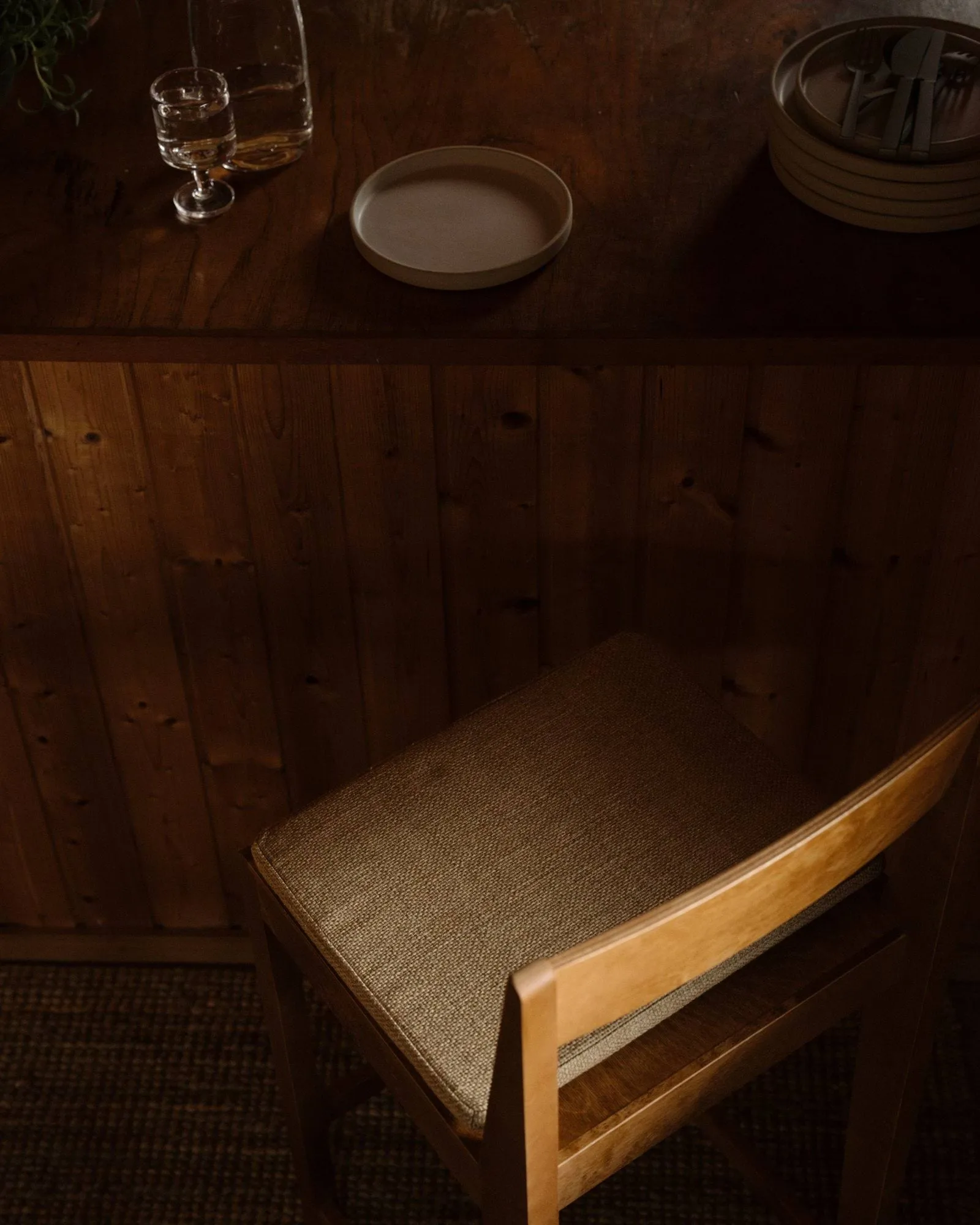Poduszka do krzesła barowego Bar Chair 01, Camel, 32x40x4 cm FRAMA