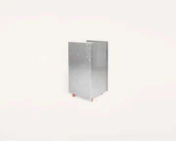 Stolik pomocniczy na kółkach Rivet Cart - Aluminium, 32,8x33,8x65 cm - FRAMA