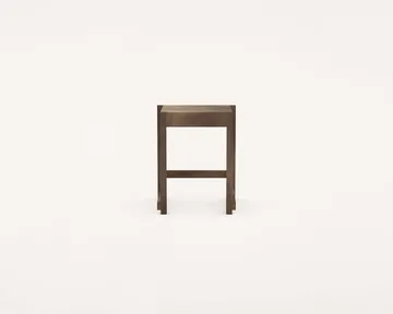 Taboret Low Stool 01 - Brzoza ciemnobrązowa - FRAMA