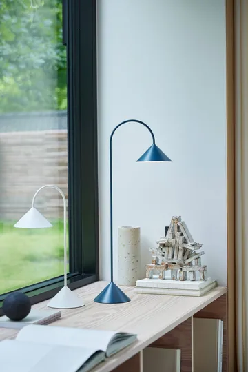 Lampa stołowa przenośna Grasp - Matt White, 47 cm - Frandsen