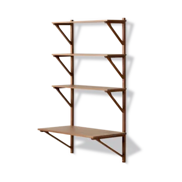 BM29 półka z biurkiem 78x134 cm - Drewno orzecha włoskiego lakierowane - Fredericia Furniture