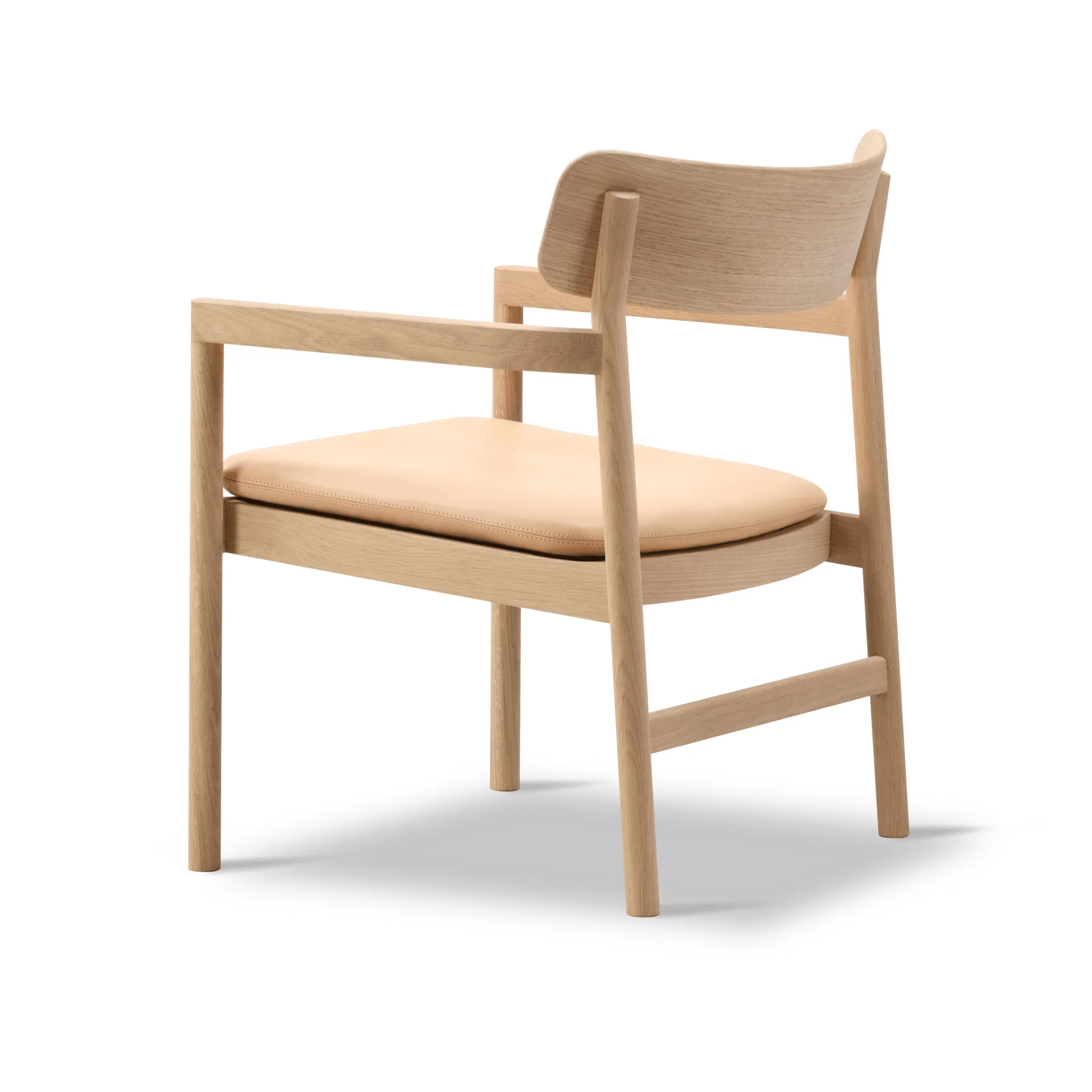 Fotel lounge, Vegeta skórzany-jasnoolejowany dąb Fredericia Furniture