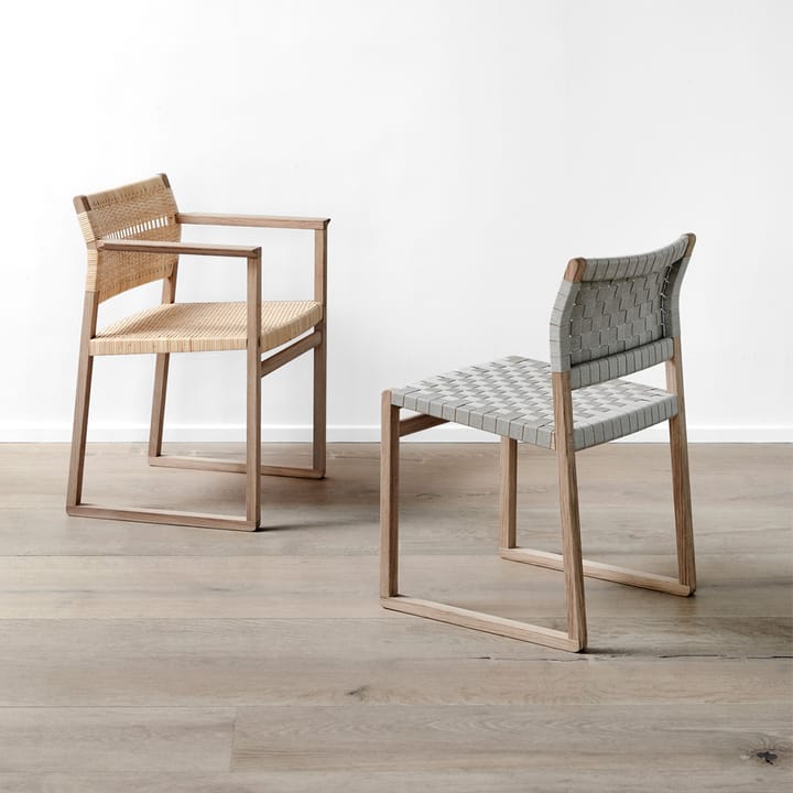 Fotel z podłokietnikami BM62, Rattan - stelaż olejowany Fredericia Furniture