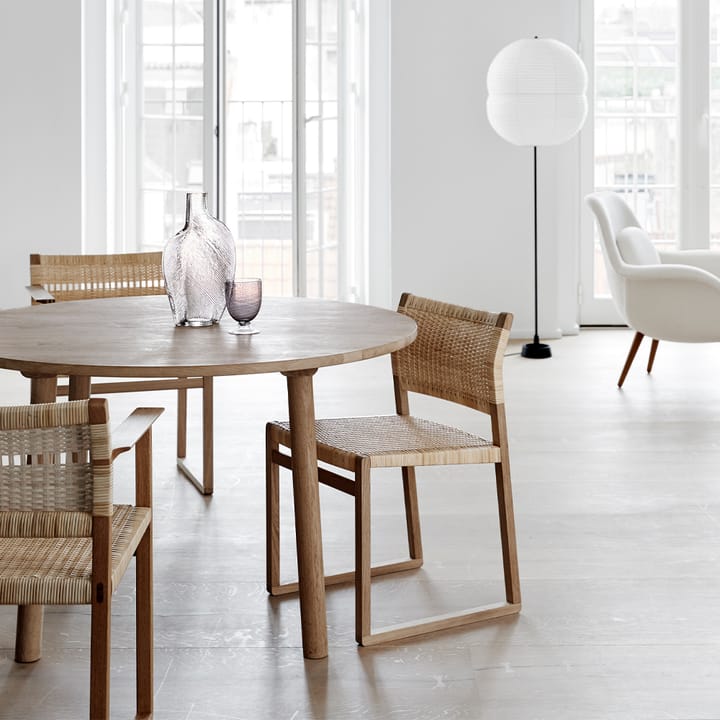 Krzesło BM61, Rattan - stelaż lakierowany Fredericia Furniture